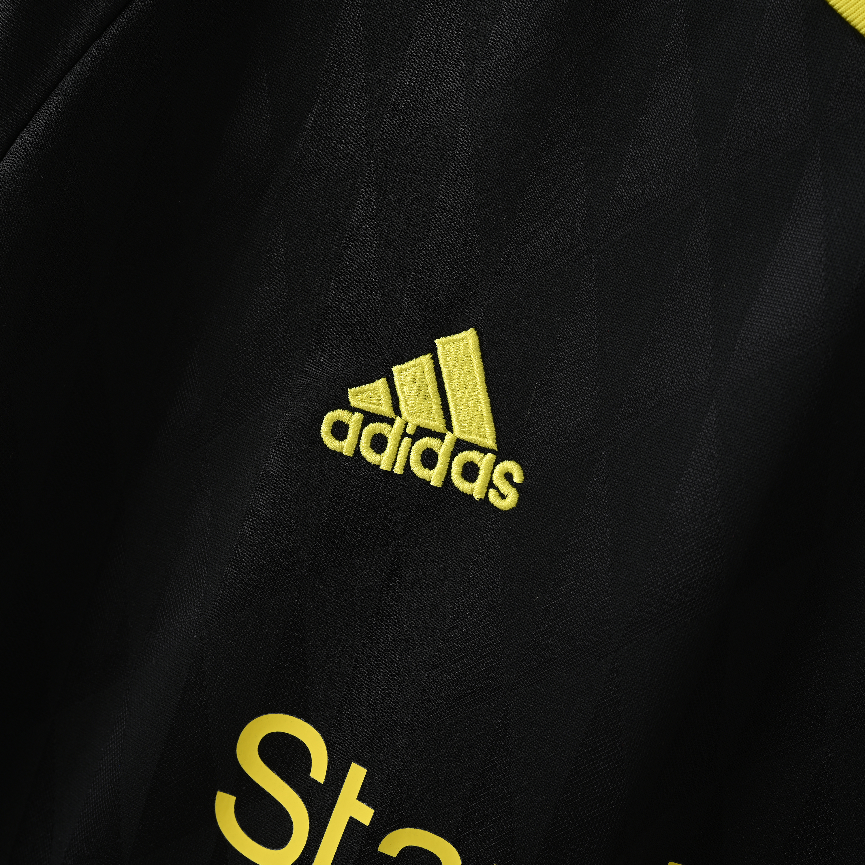 2010-2011 Liverpool Third jerseys