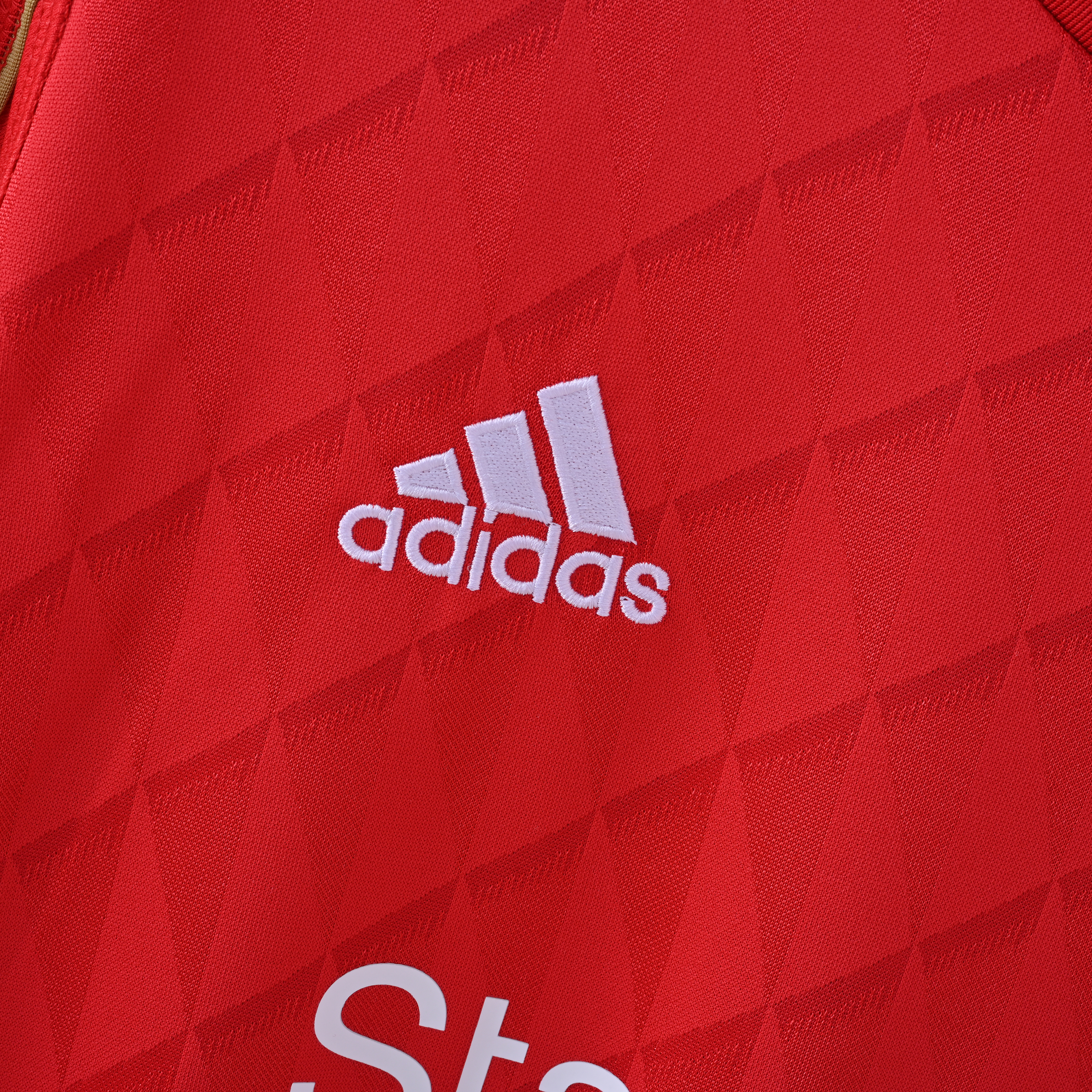 2010-2011 Liverpool home jerseys