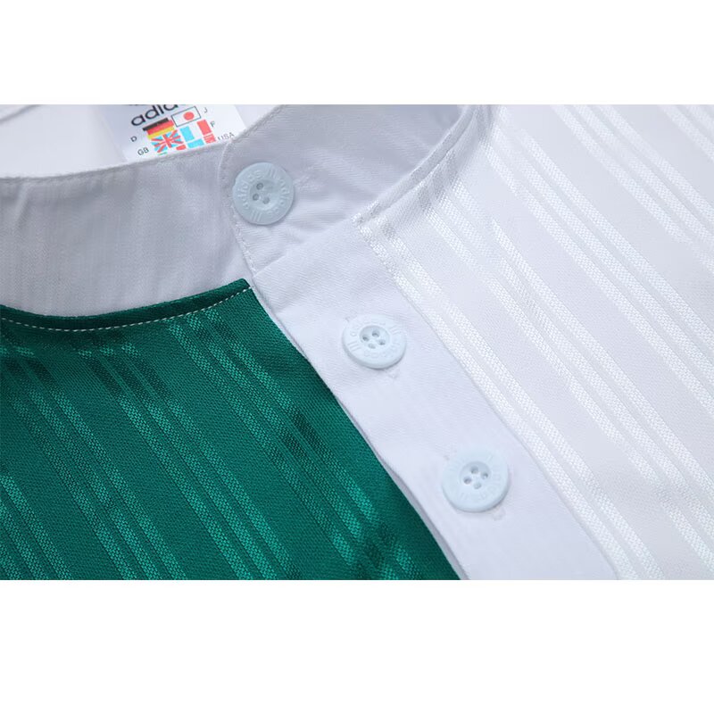 1995-1996 Liverpool away jerseys