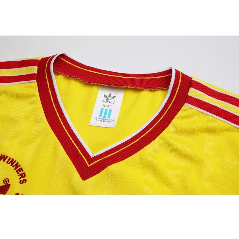 1986 Liverpool Third jerseys