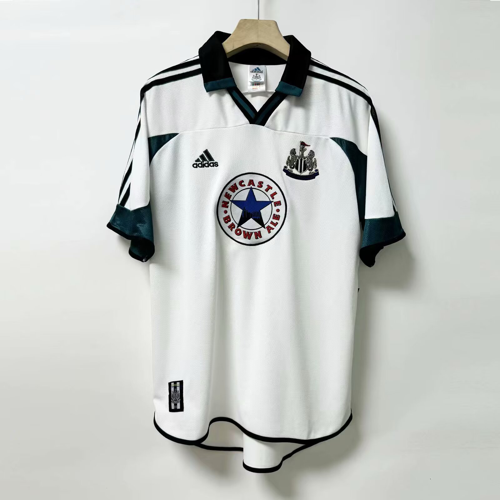 1999-2000 Newcastle United Away Retro Jersey