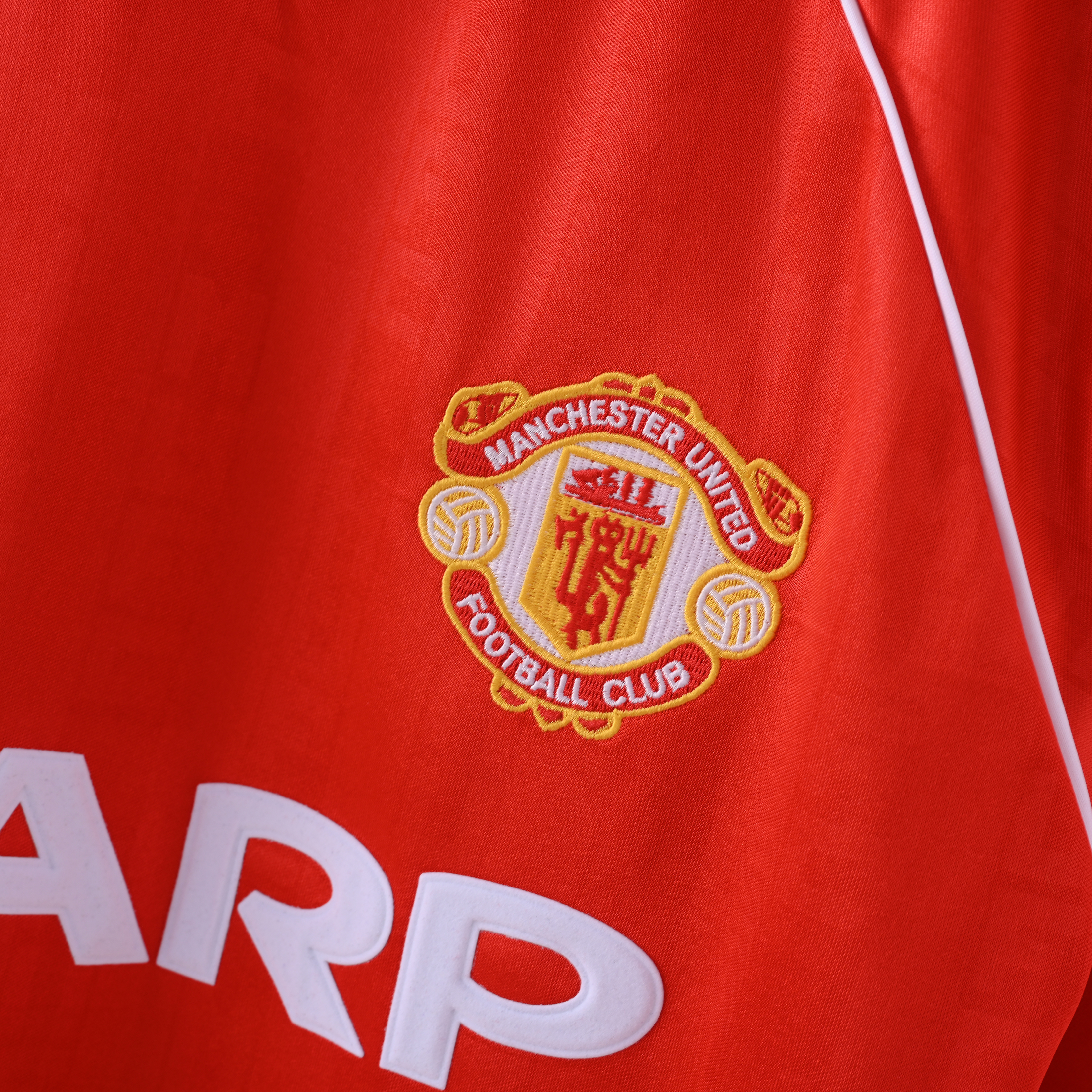 1988-1990 Manchester United home jersey