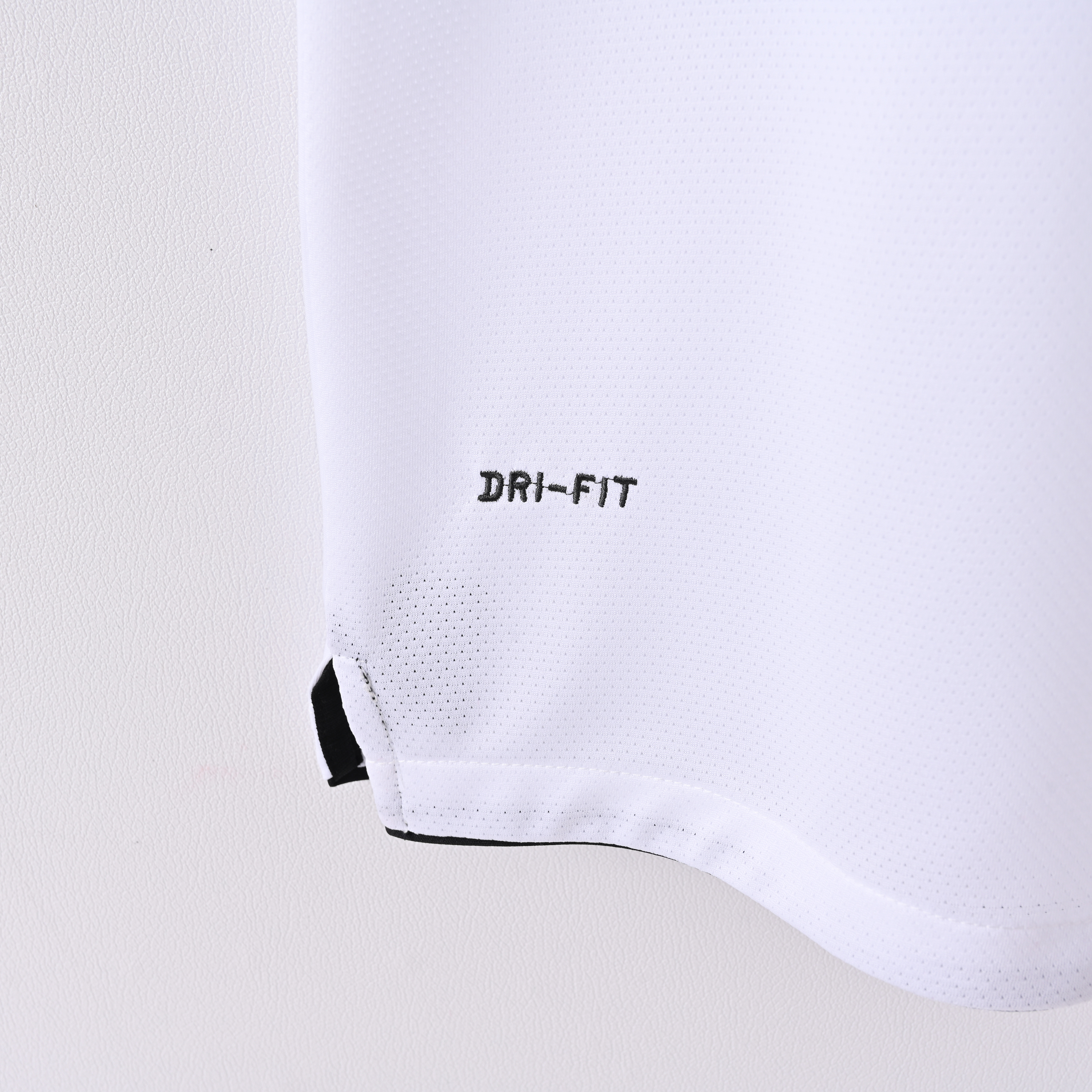 2011-2012 Manchester United away jersey