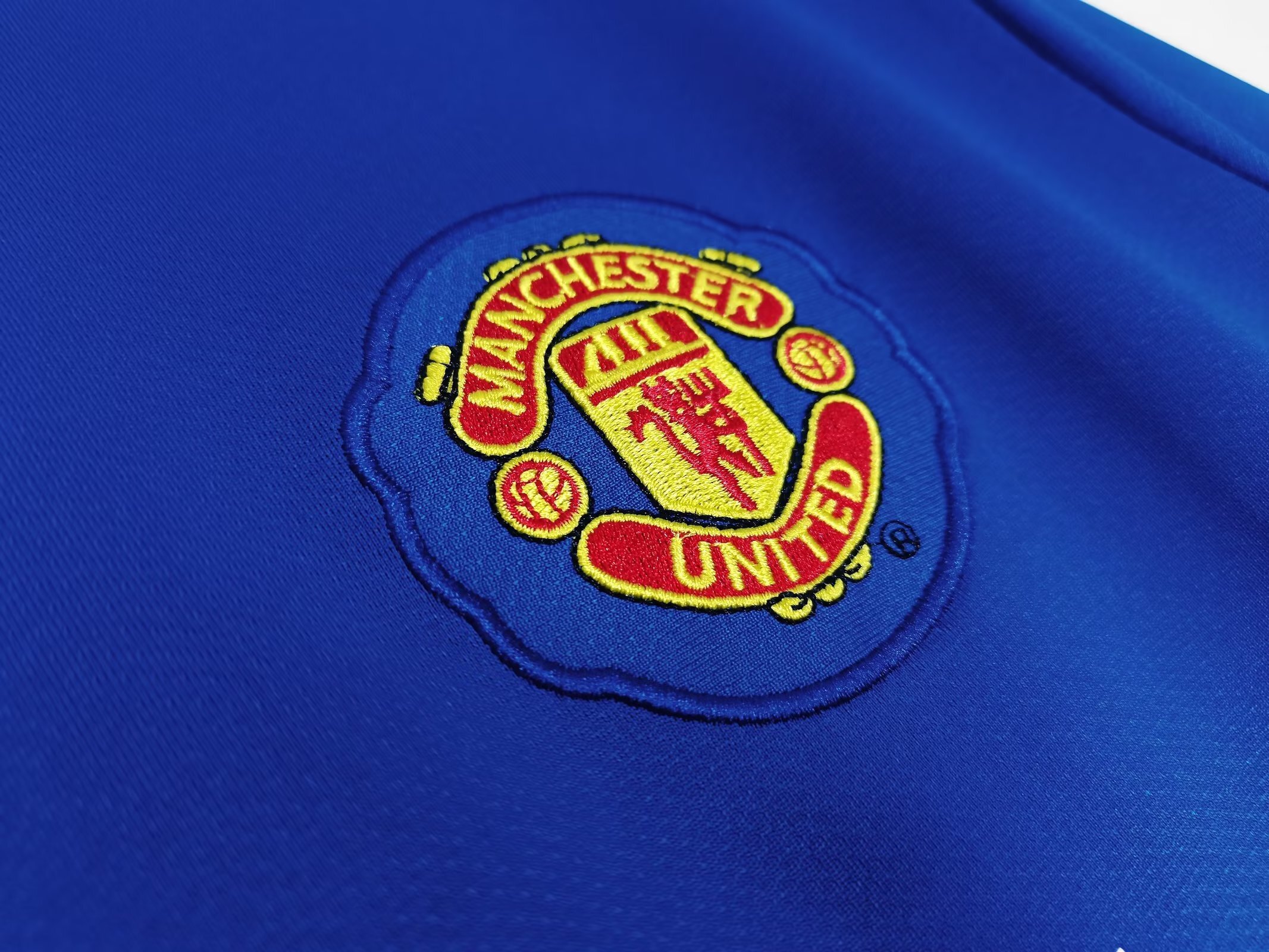 Long sleeves 2008-2009 Manchester United third jersey