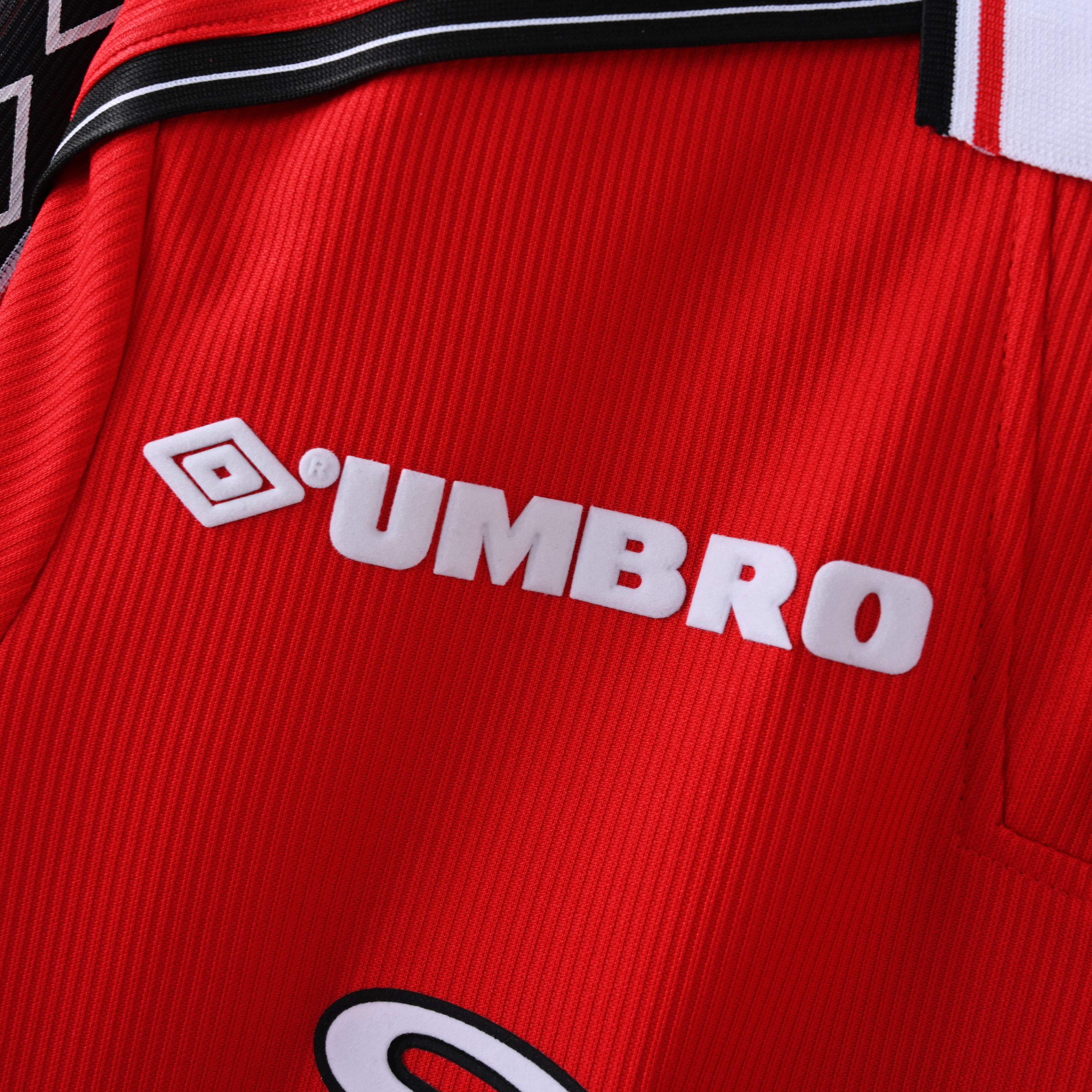 Long sleeves 1998-1999 Manchester United home jersey