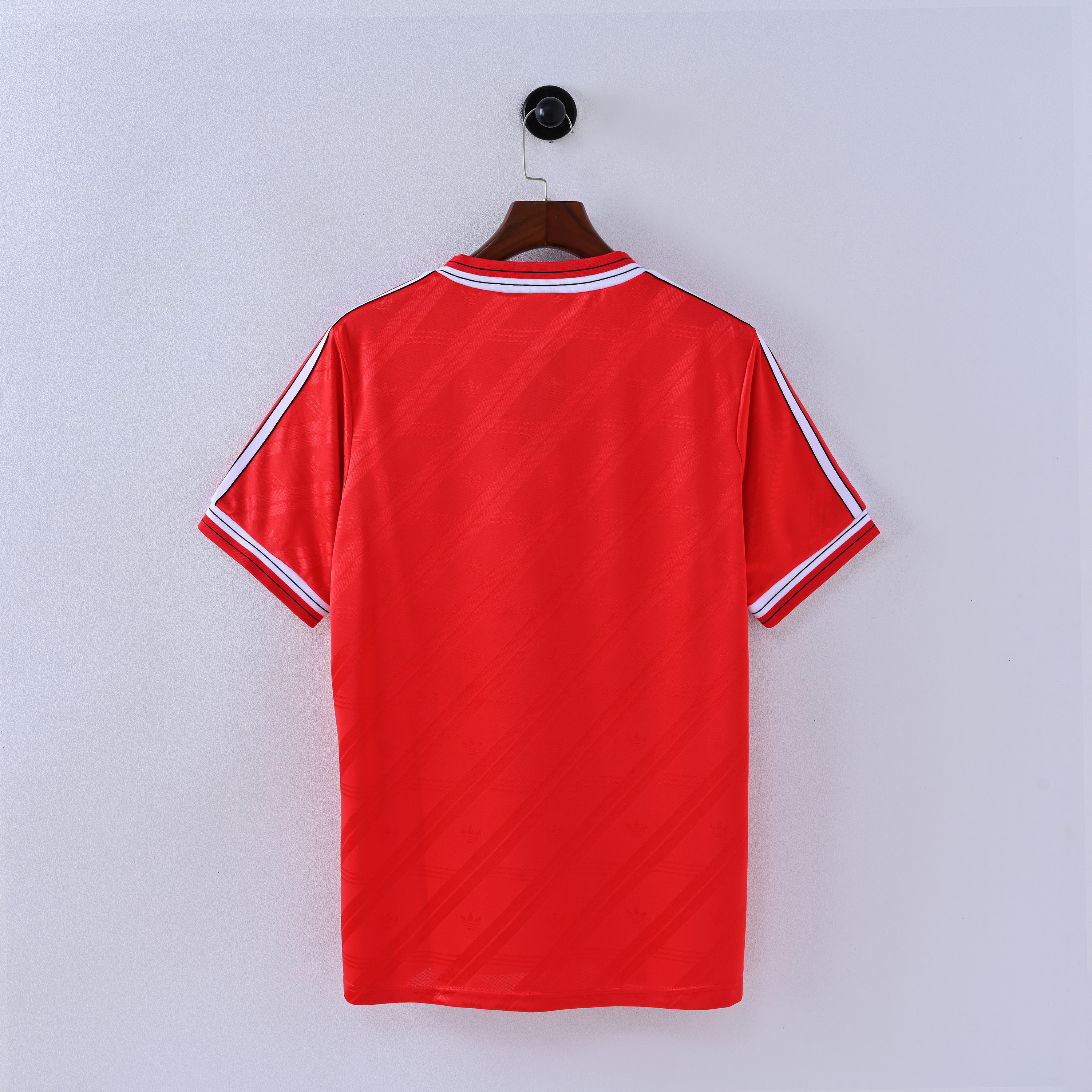 1986 Manchester United home jersey