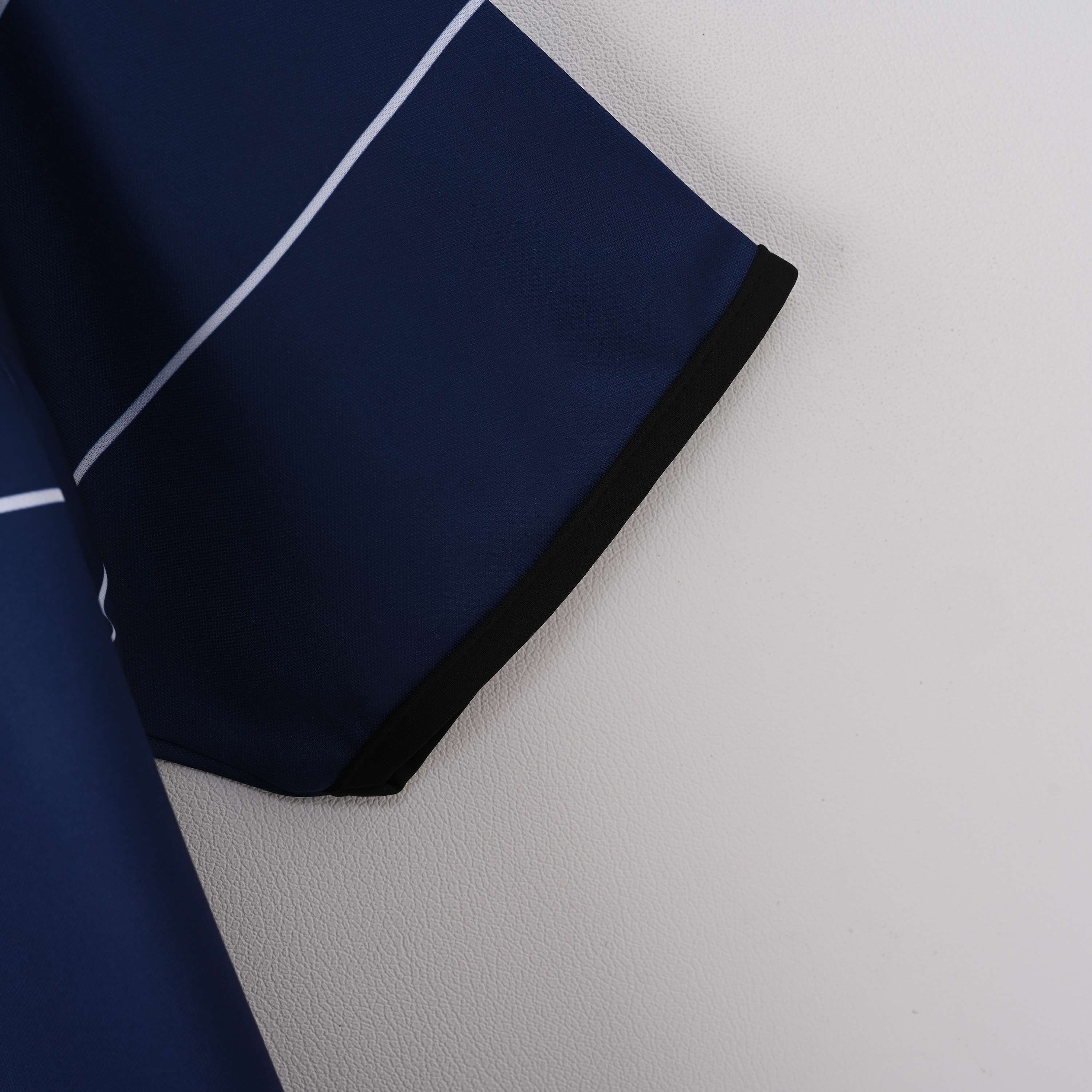 1999-2000 Manchester United away jersey