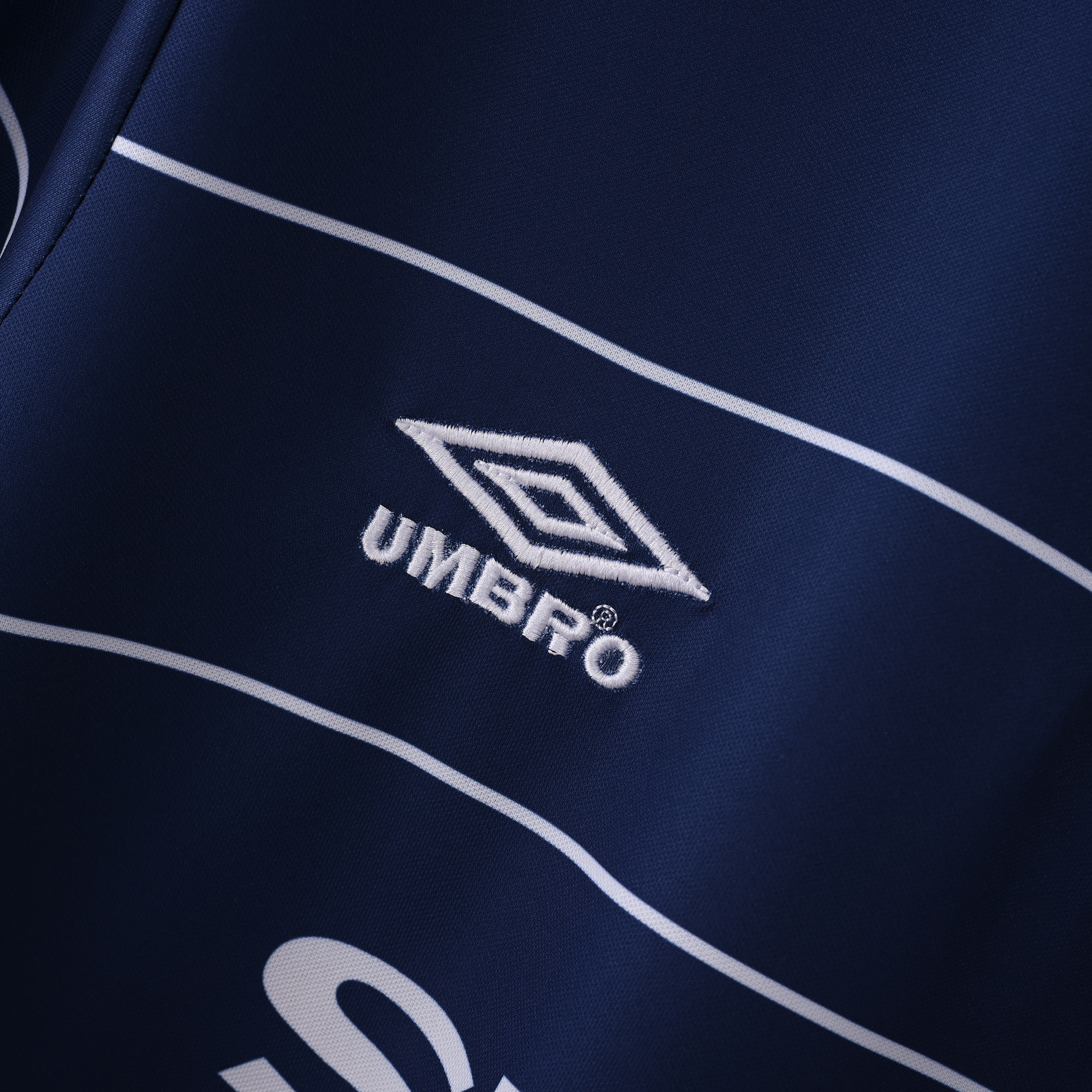 1999-2000 Manchester United away jersey