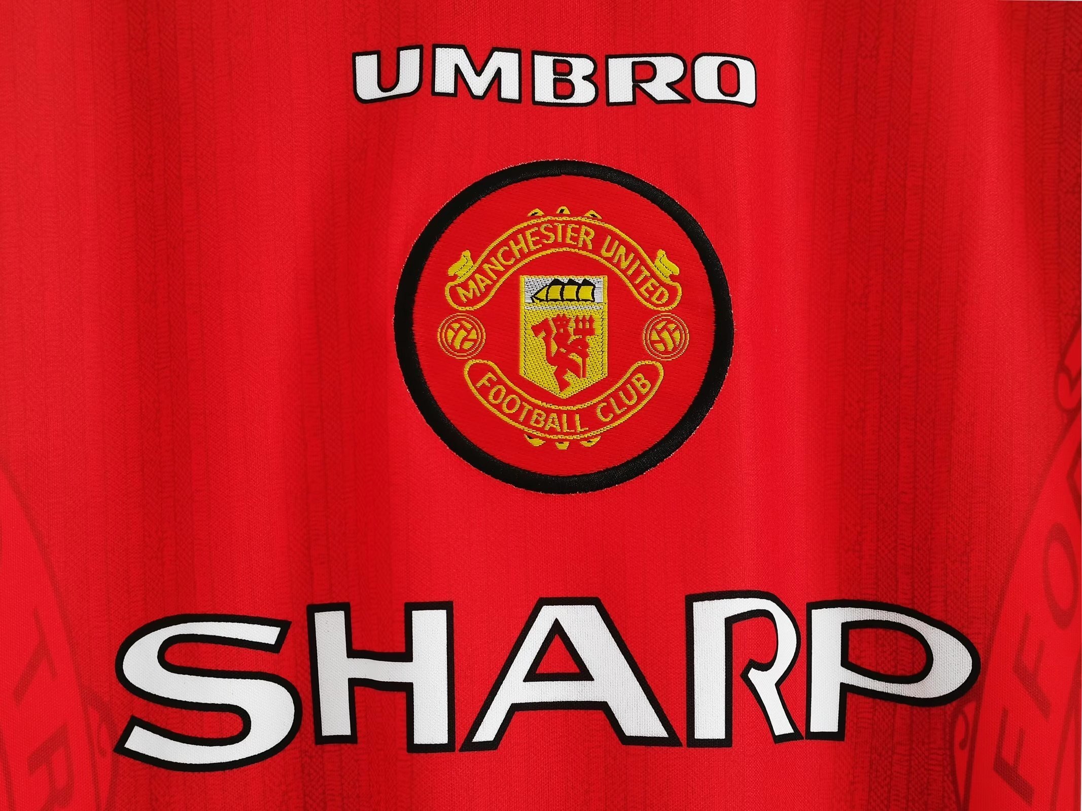Long sleeves 1996-1997 Manchester United home jersey