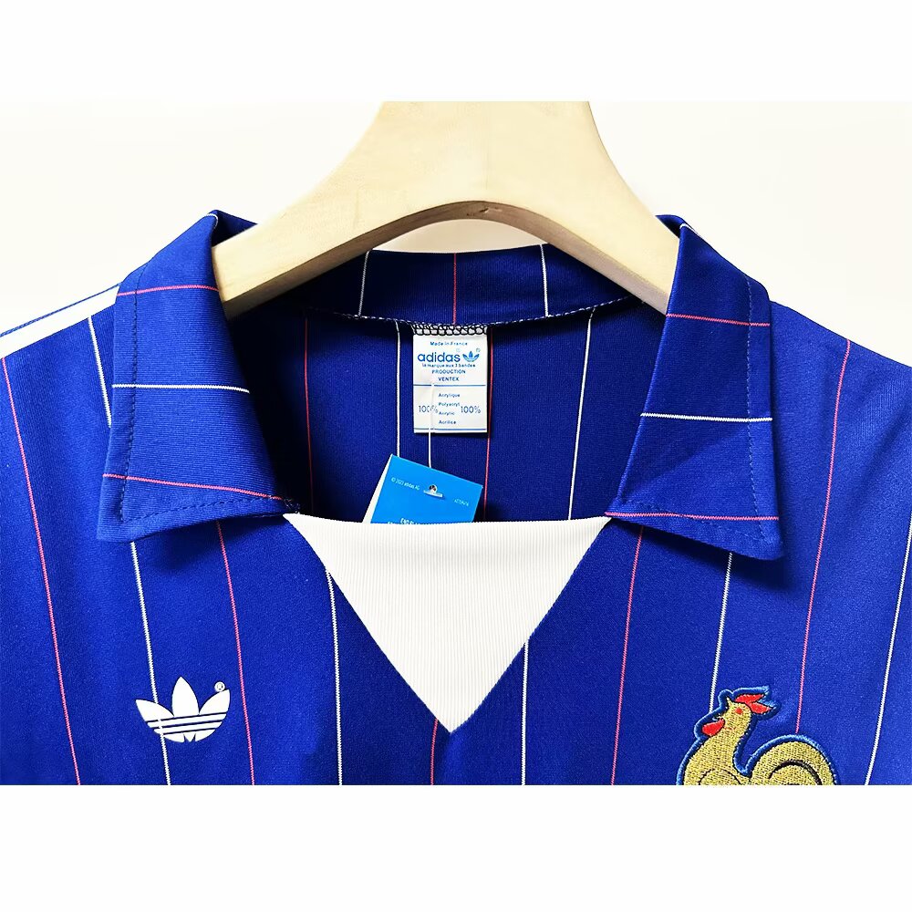 Long sleeves 1980-1982 France home jersey