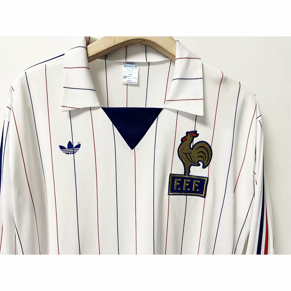 Long sleeves 1980-1982 France away jersey