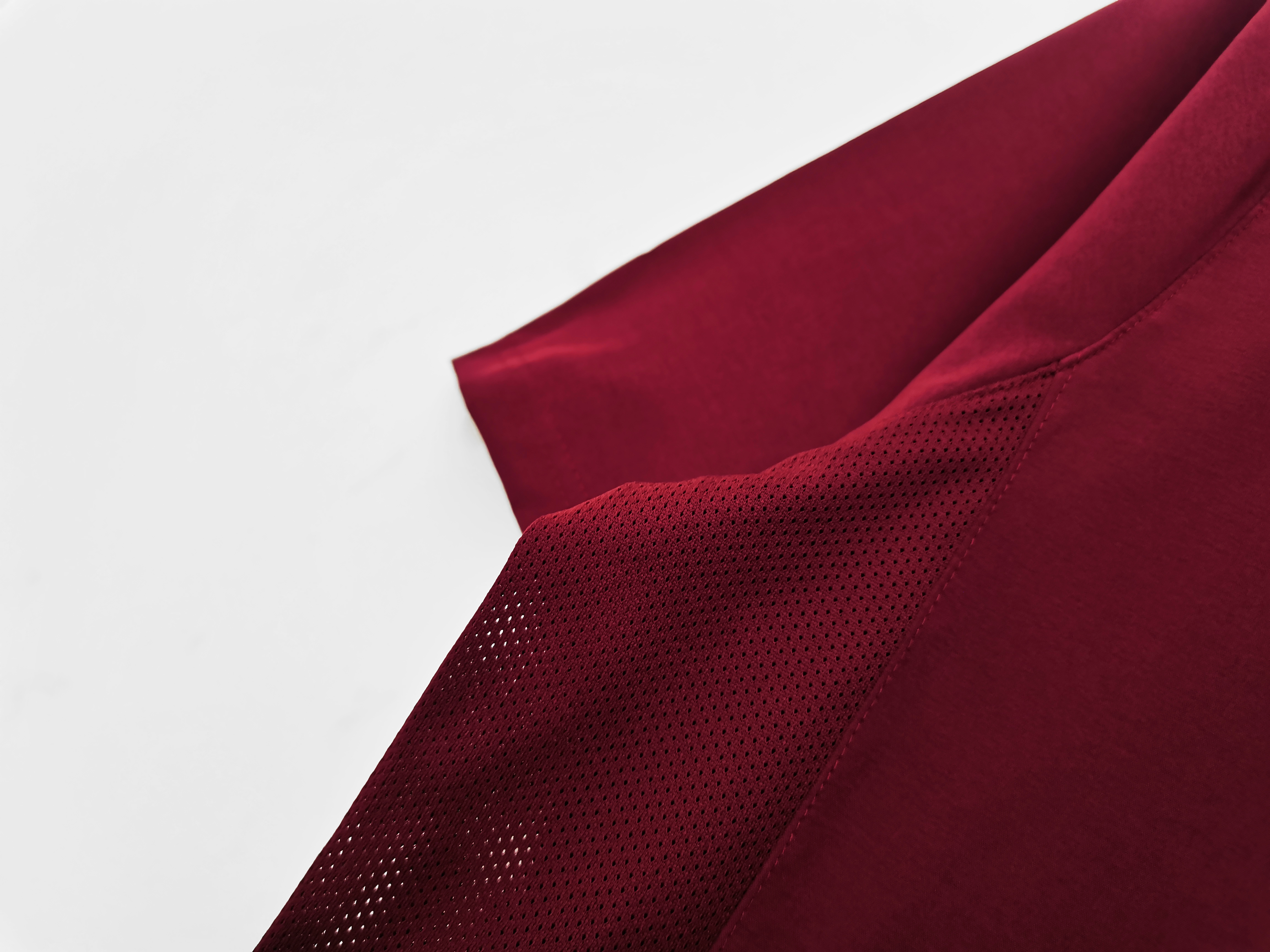 2005-2006 Arsenal home jersey