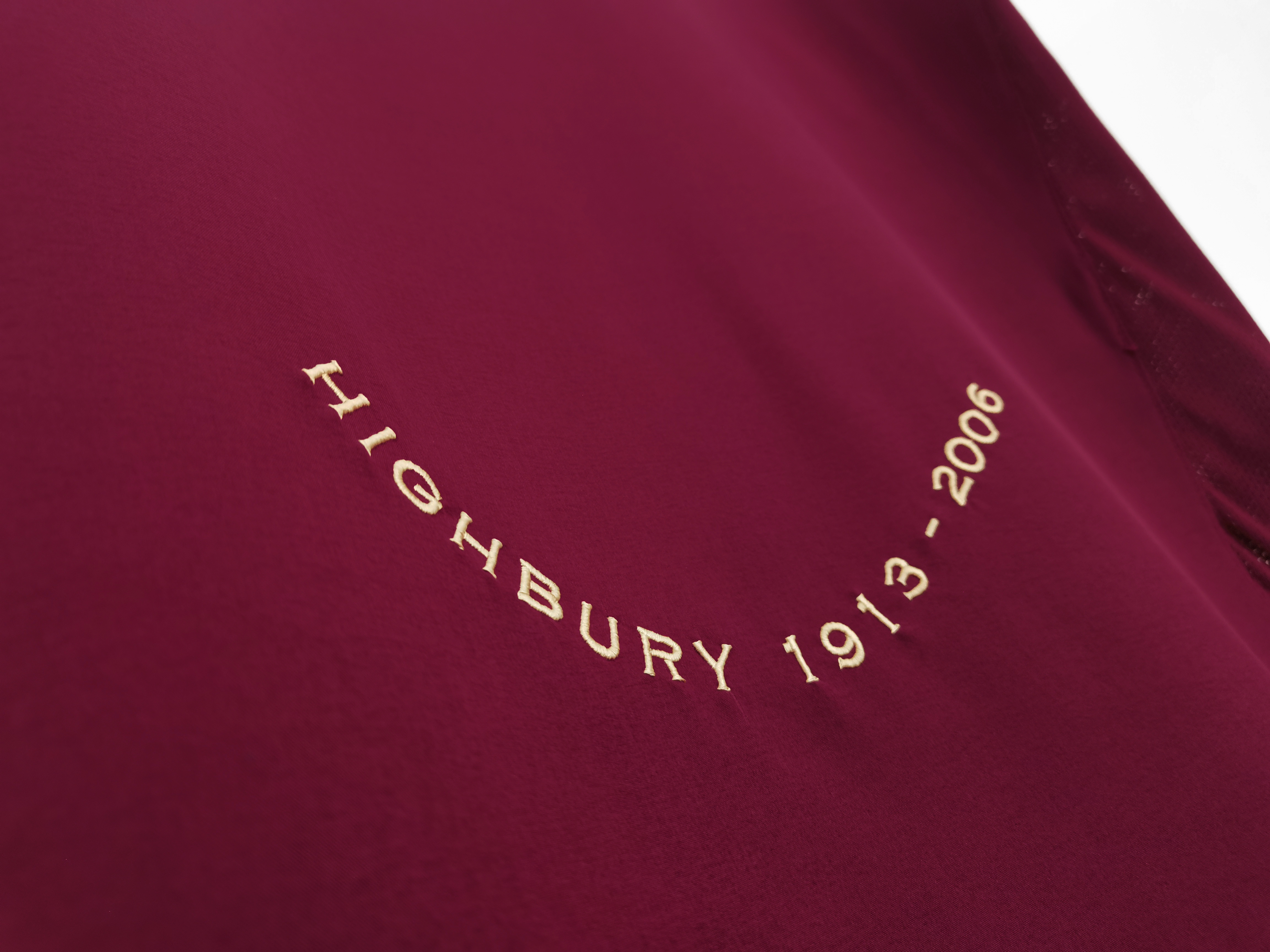 2005-2006 Arsenal home jersey