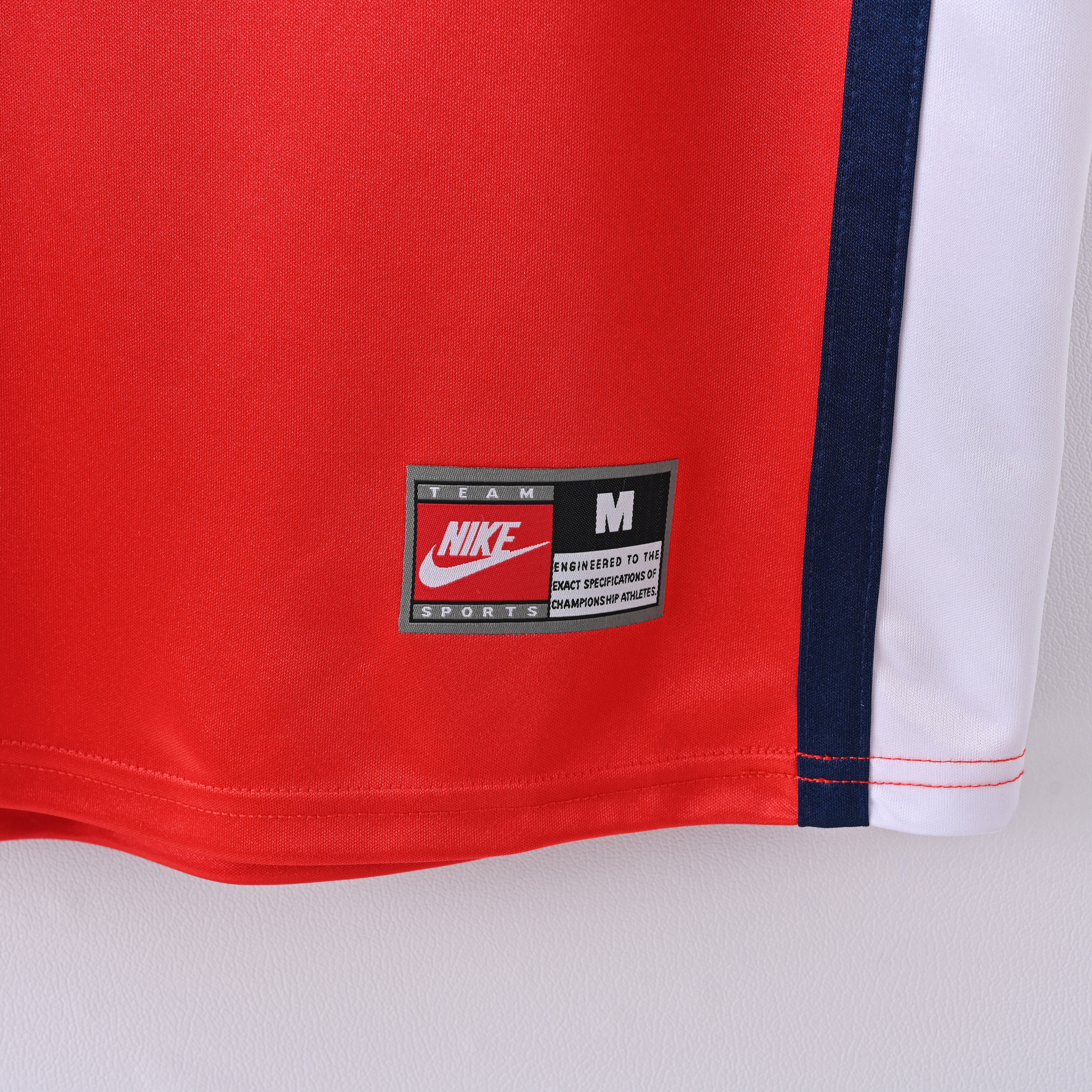 1998-1999 Arsenal home jersey