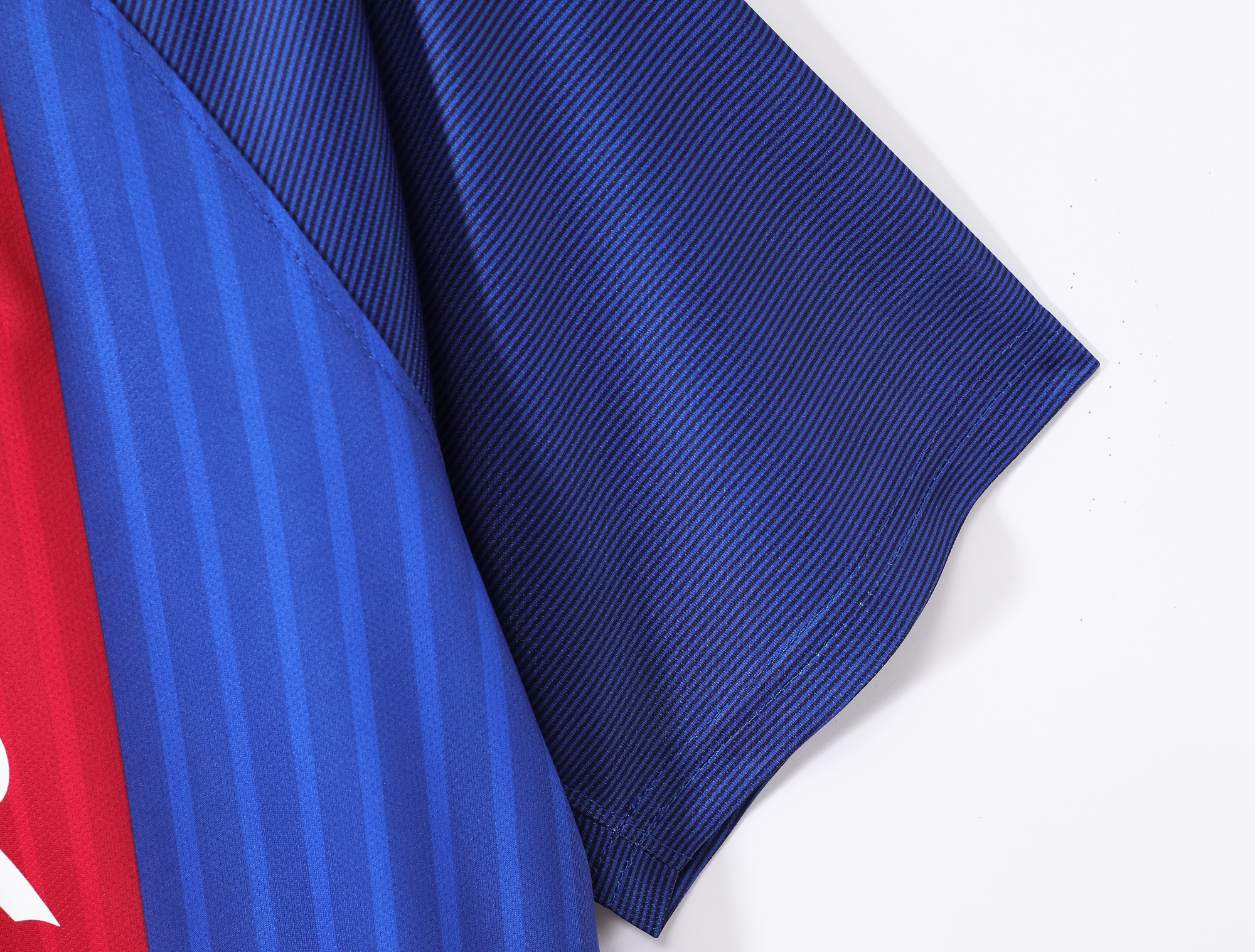 2016-2017 Barcelona home jersey