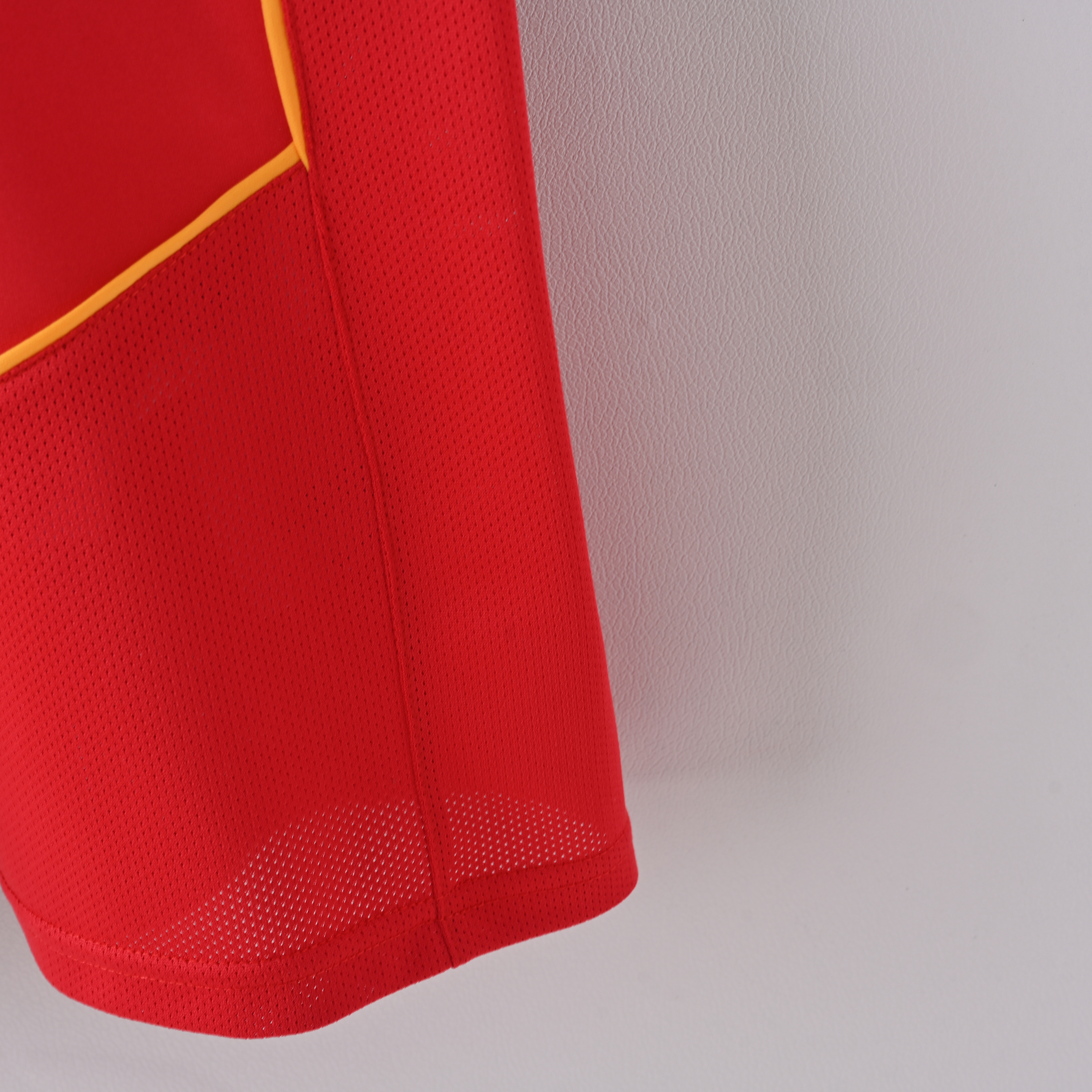 2004-2005 Arsenal home jersey