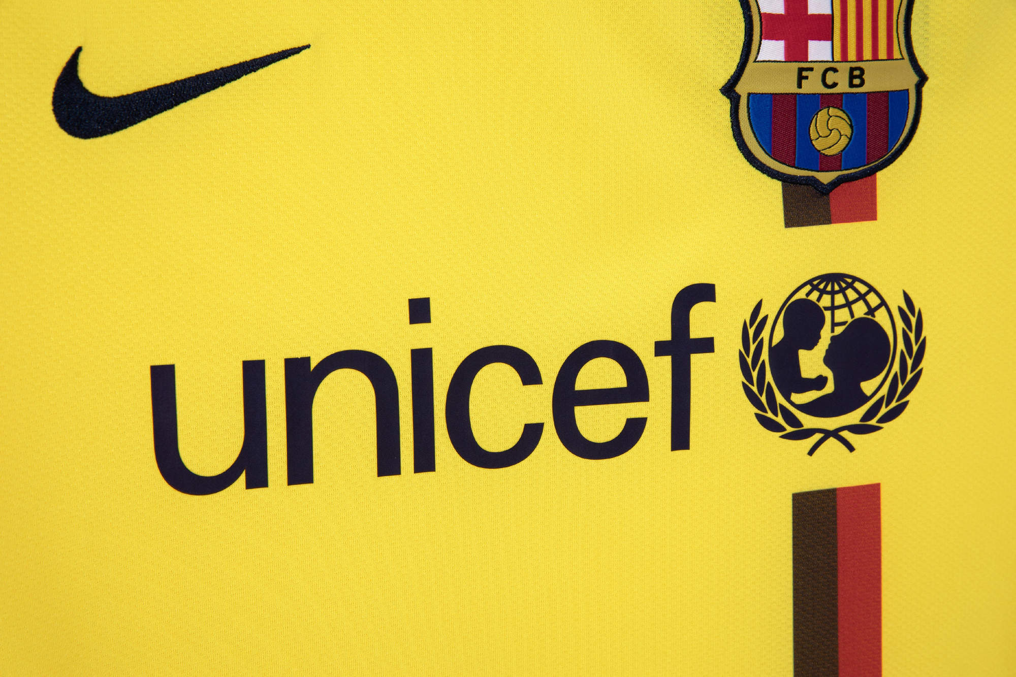 2008-2009 Barcelona away jersey
