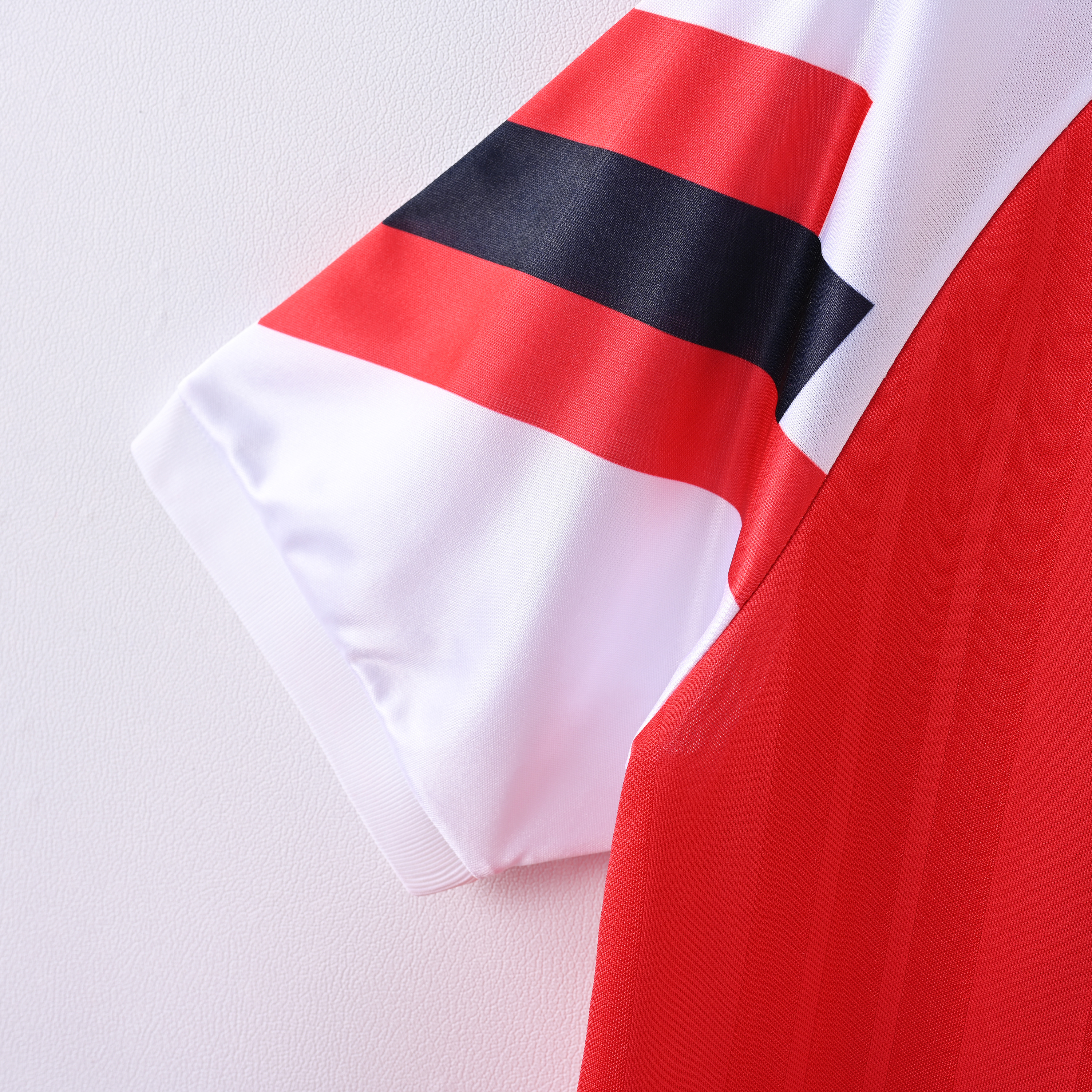 1992-1994 Arsenal home jersey