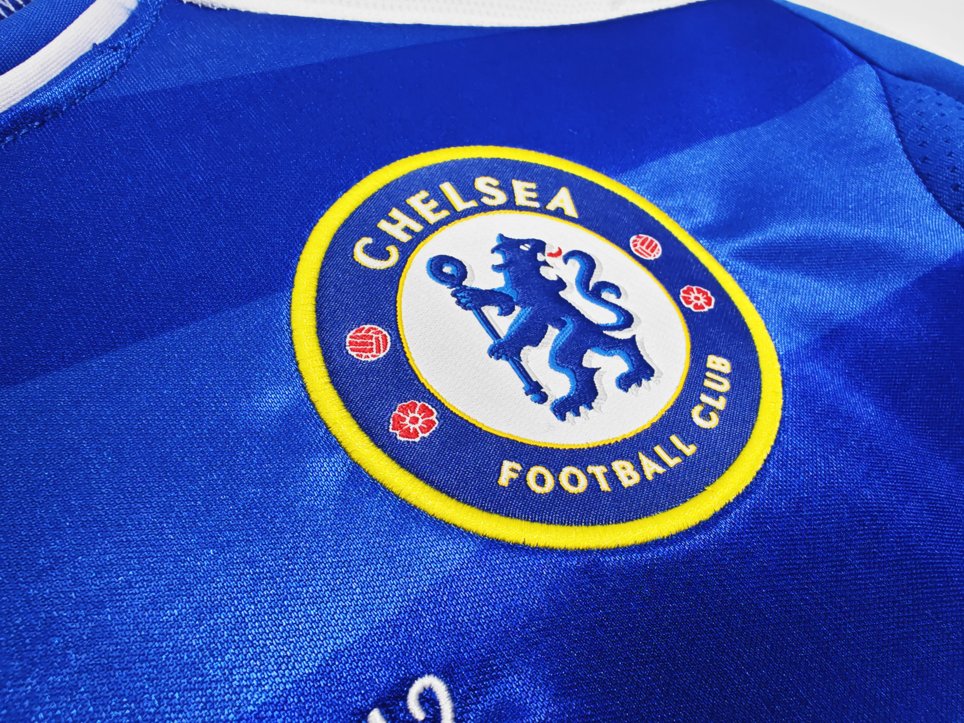 Long sleeves 2011-2012 Chelsea home jersey