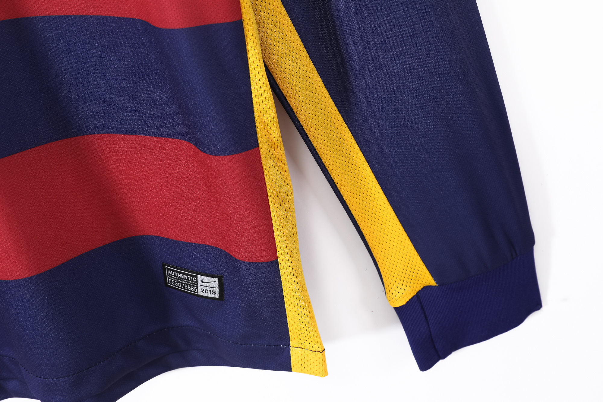 Long sleeves 2015-2016 Barcelona home jersey