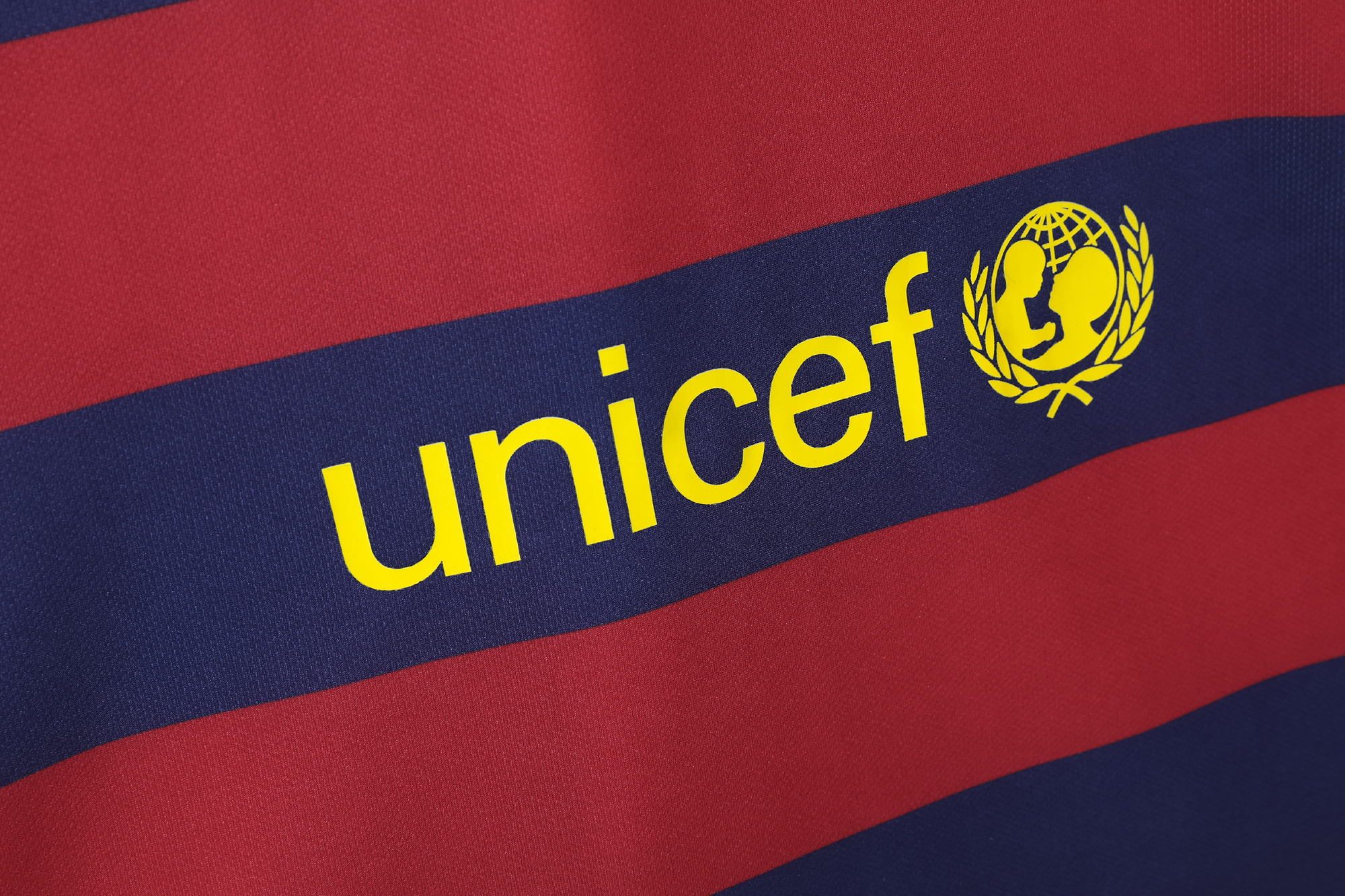 Long sleeves 2015-2016 Barcelona home jersey