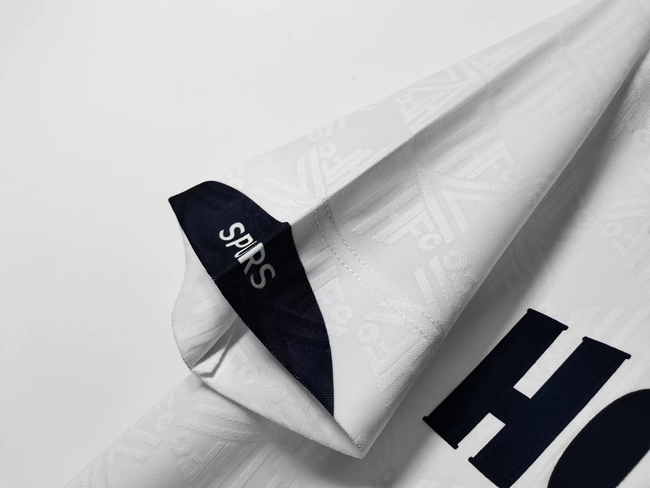 1991-1993 Tottenham Hotspur home jersey