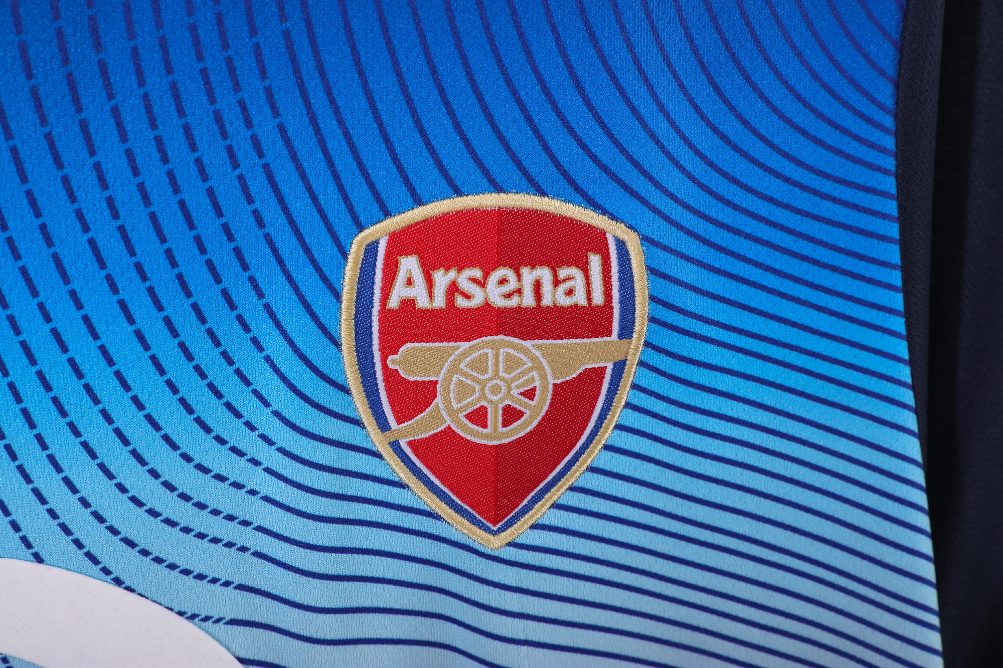 2002-2004 Arsenal away jersey