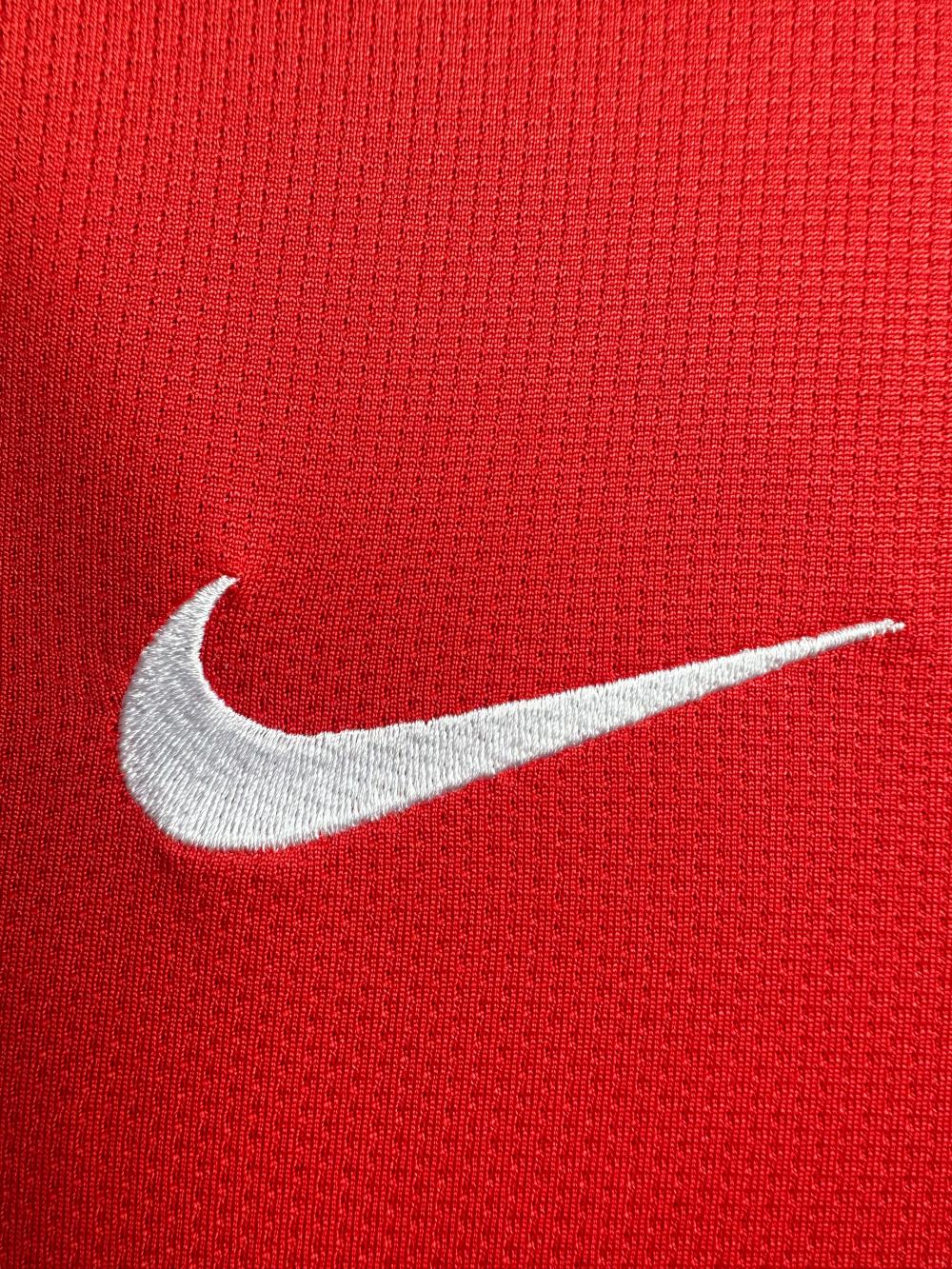 2006-2007 Arsenal home jersey