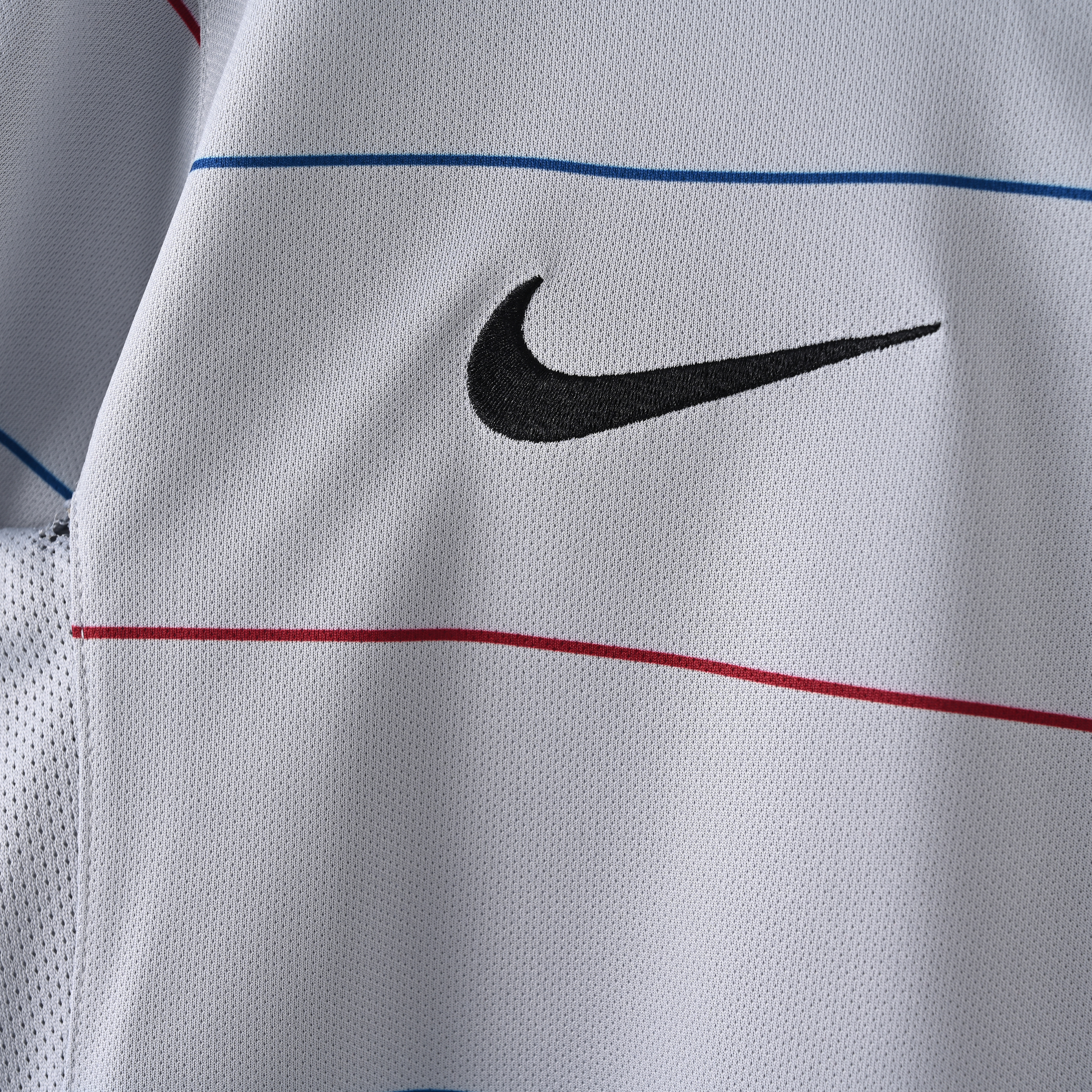 2003-2004 Barcelona away jersey