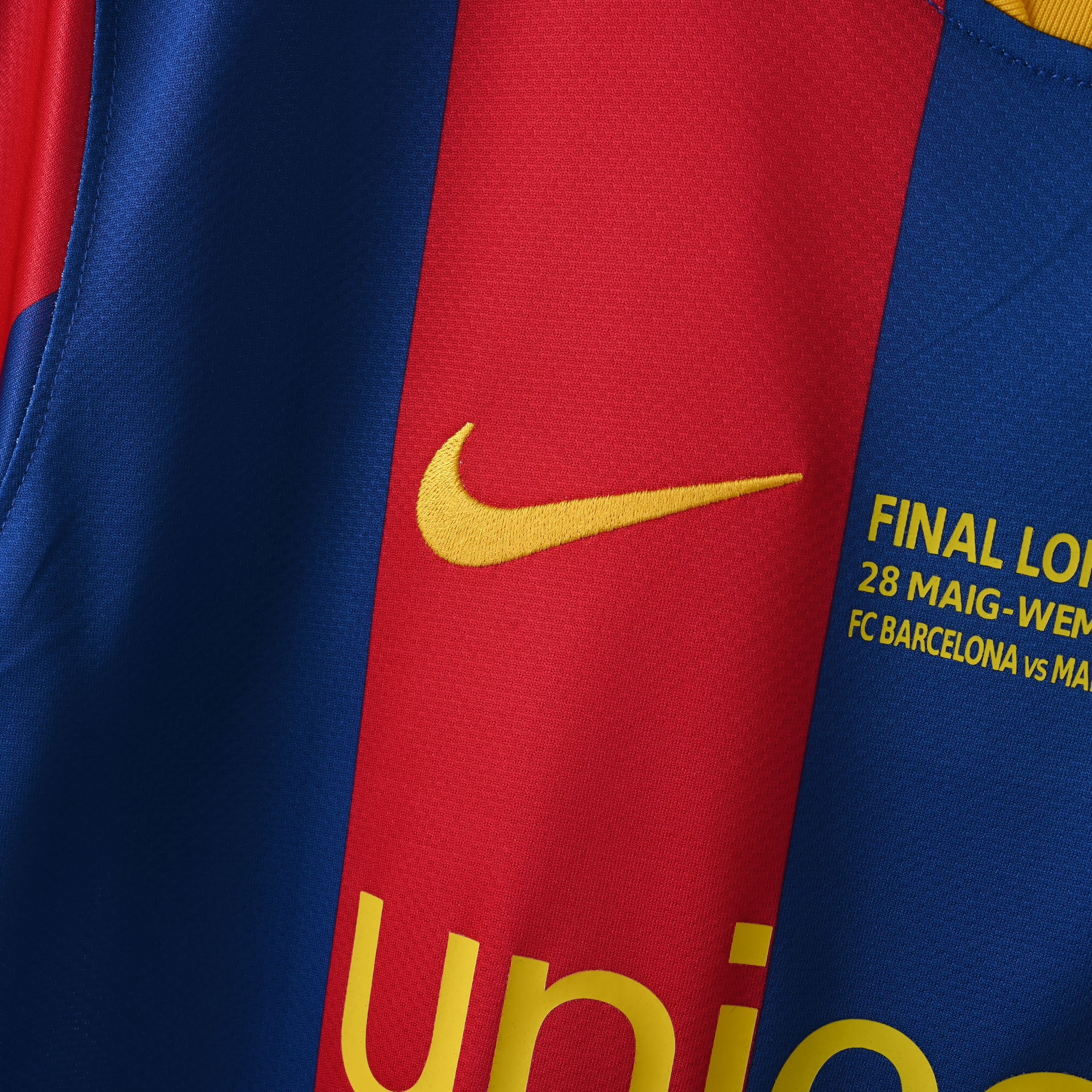 2010-2011 Barcelona home jersey