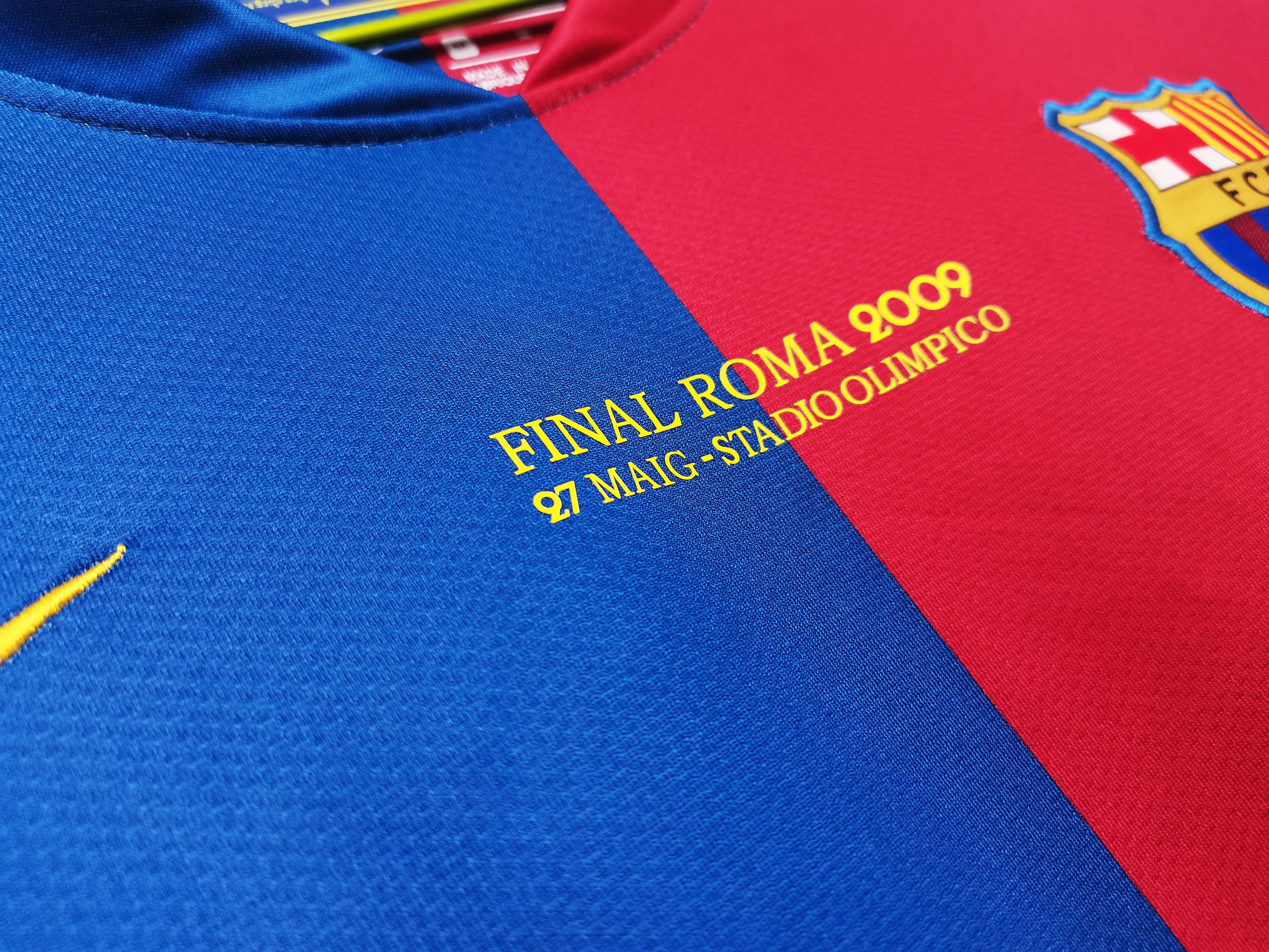 2008-2009 Barcelona home jersey