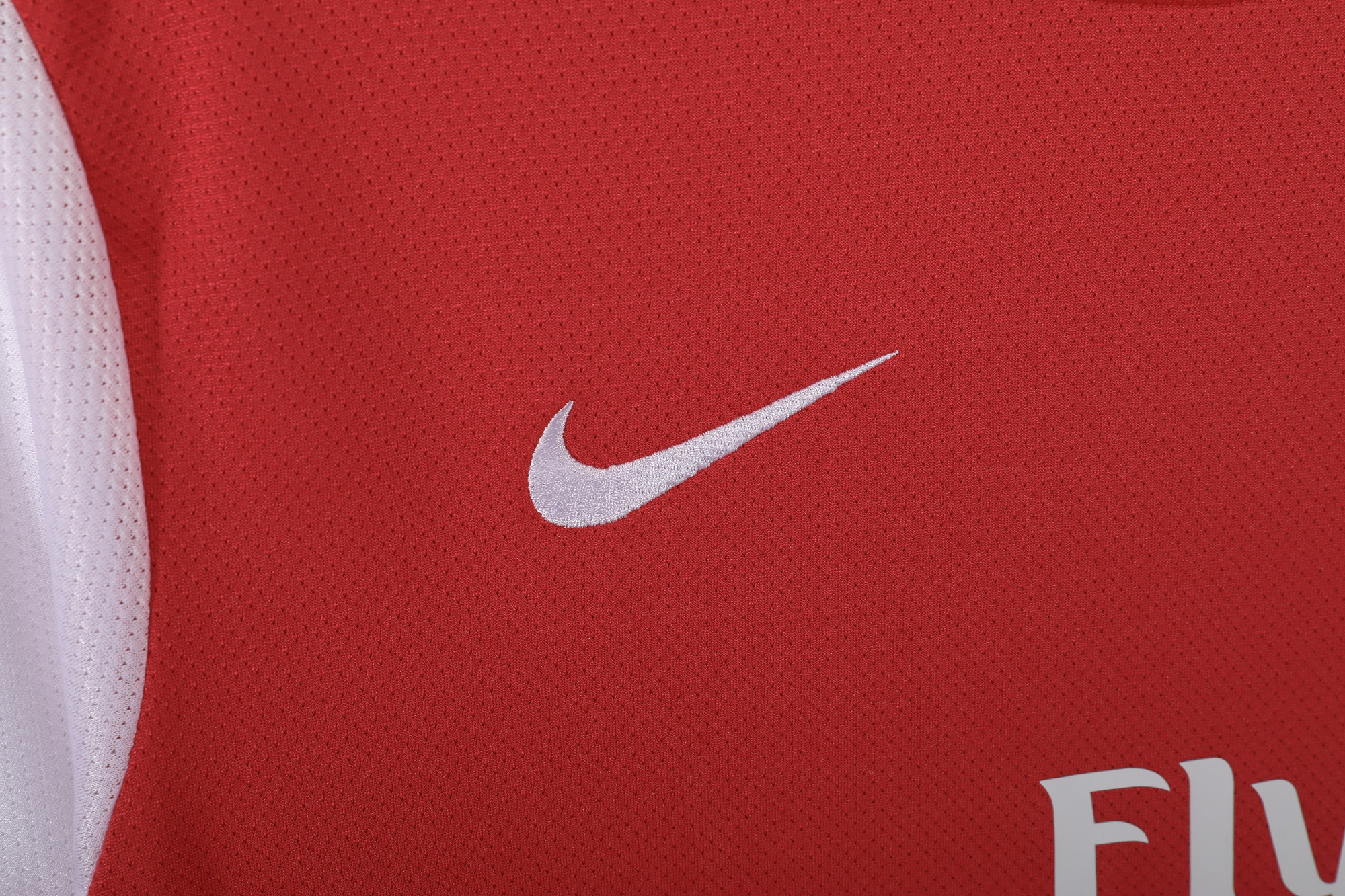 2011-2012 Arsenal home jersey