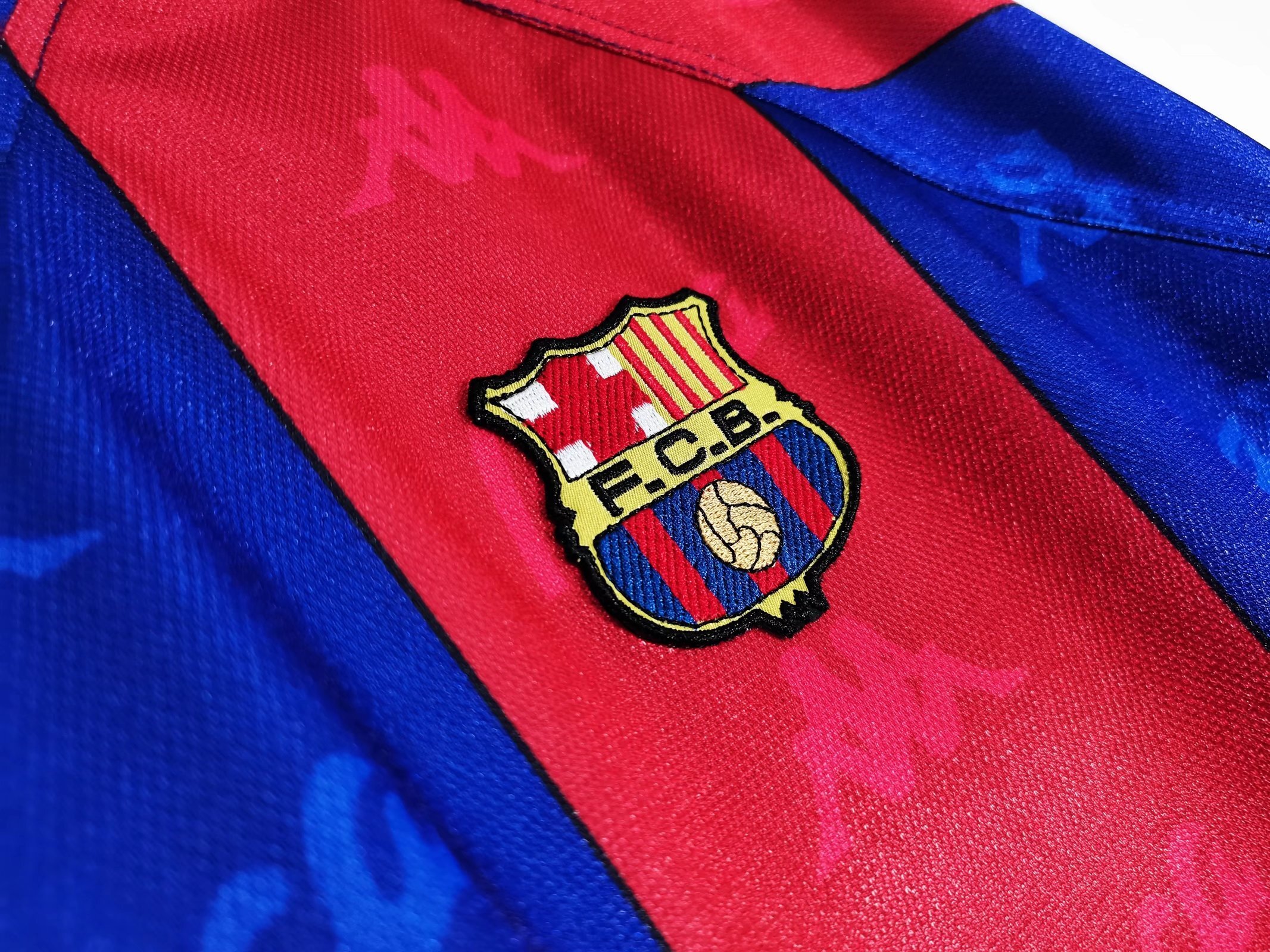 1995-1997 Barcelona home jersey