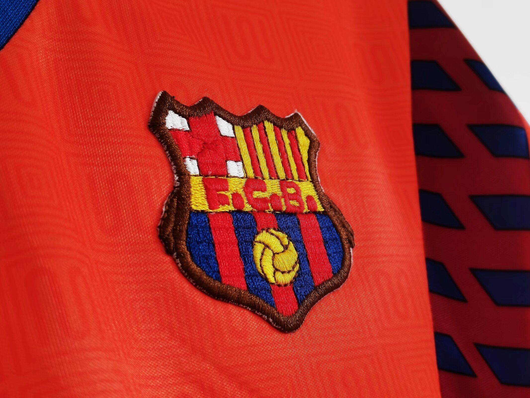 1991-1992 Barcelona away jersey