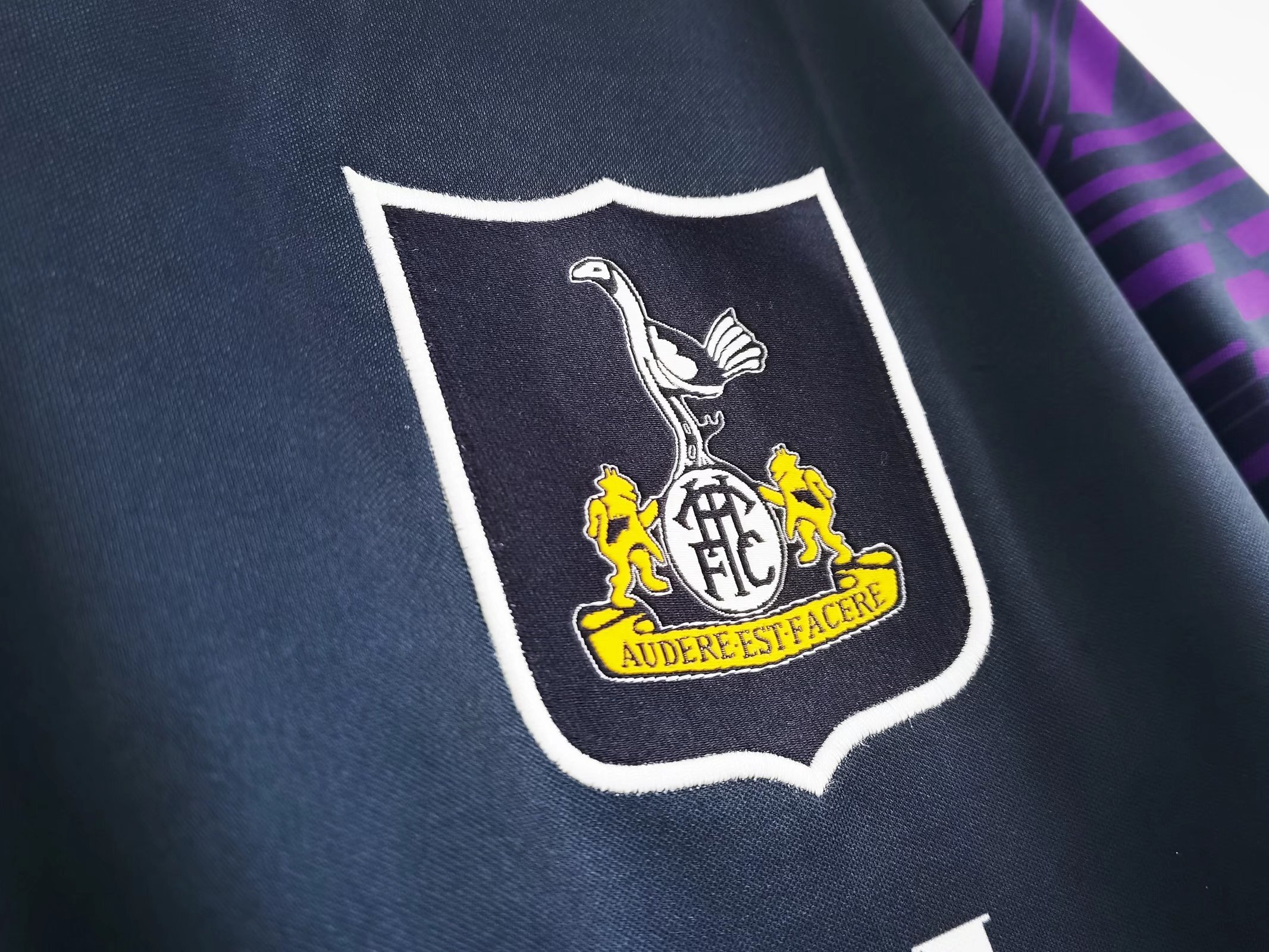 1994-1995 Tottenham Hotspur away jersey