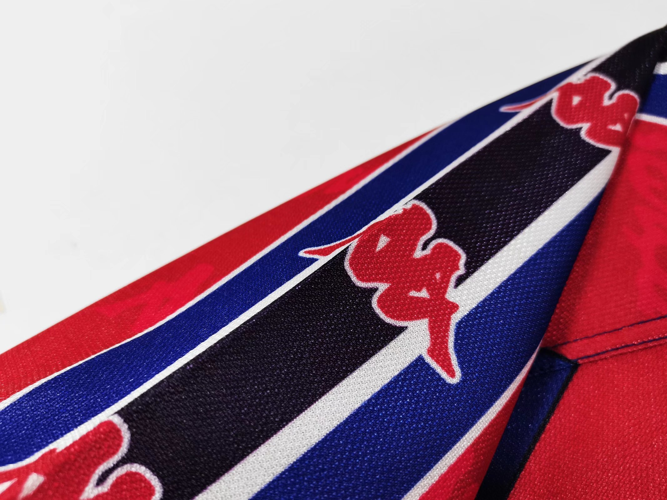 1995-1997 Barcelona home jersey