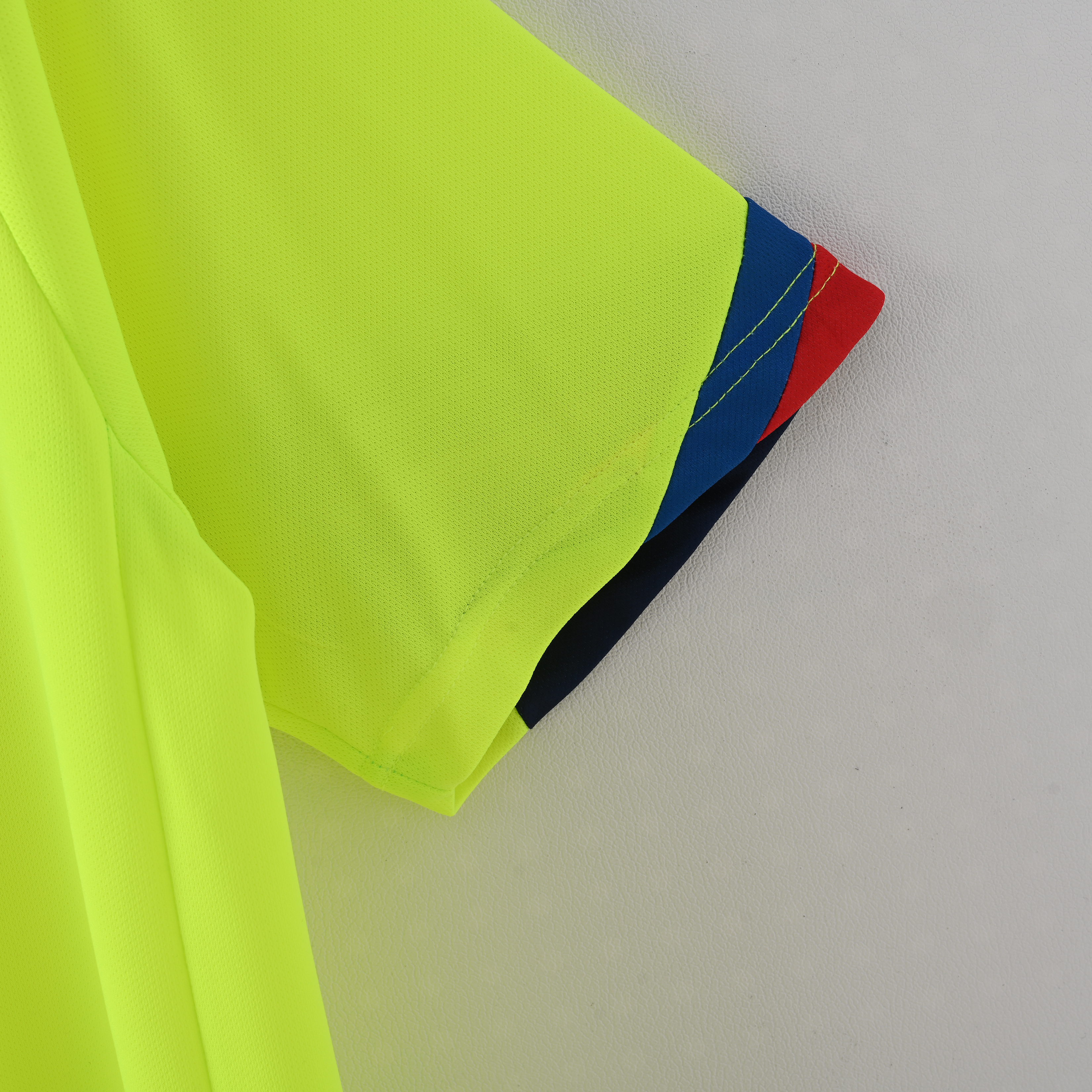 2005-2006 Barcelona away jersey