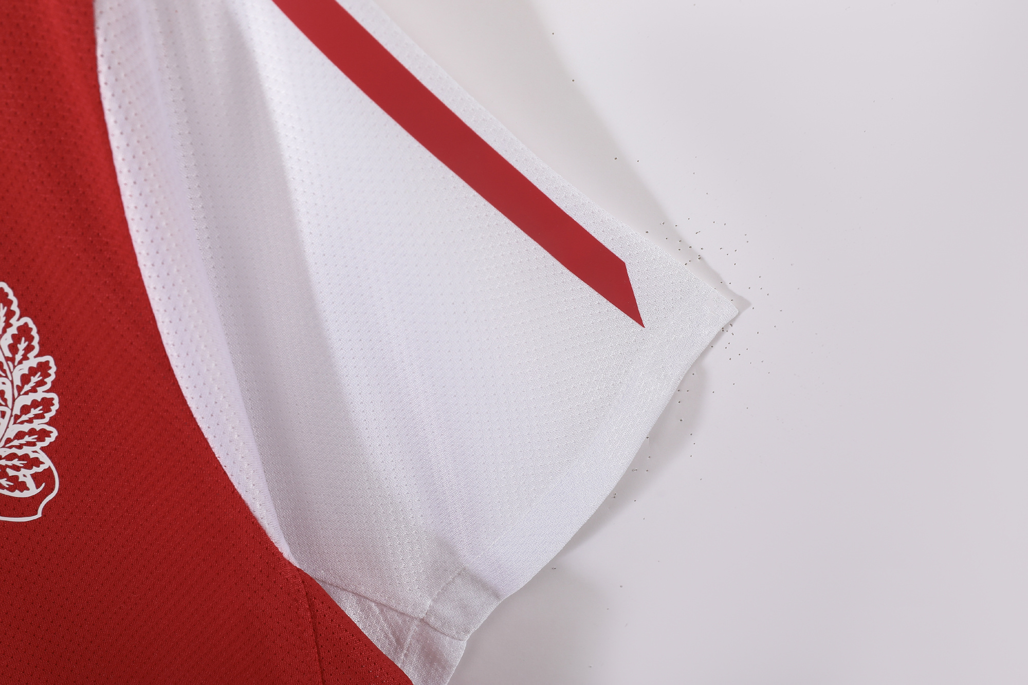2011-2012 Arsenal home jersey