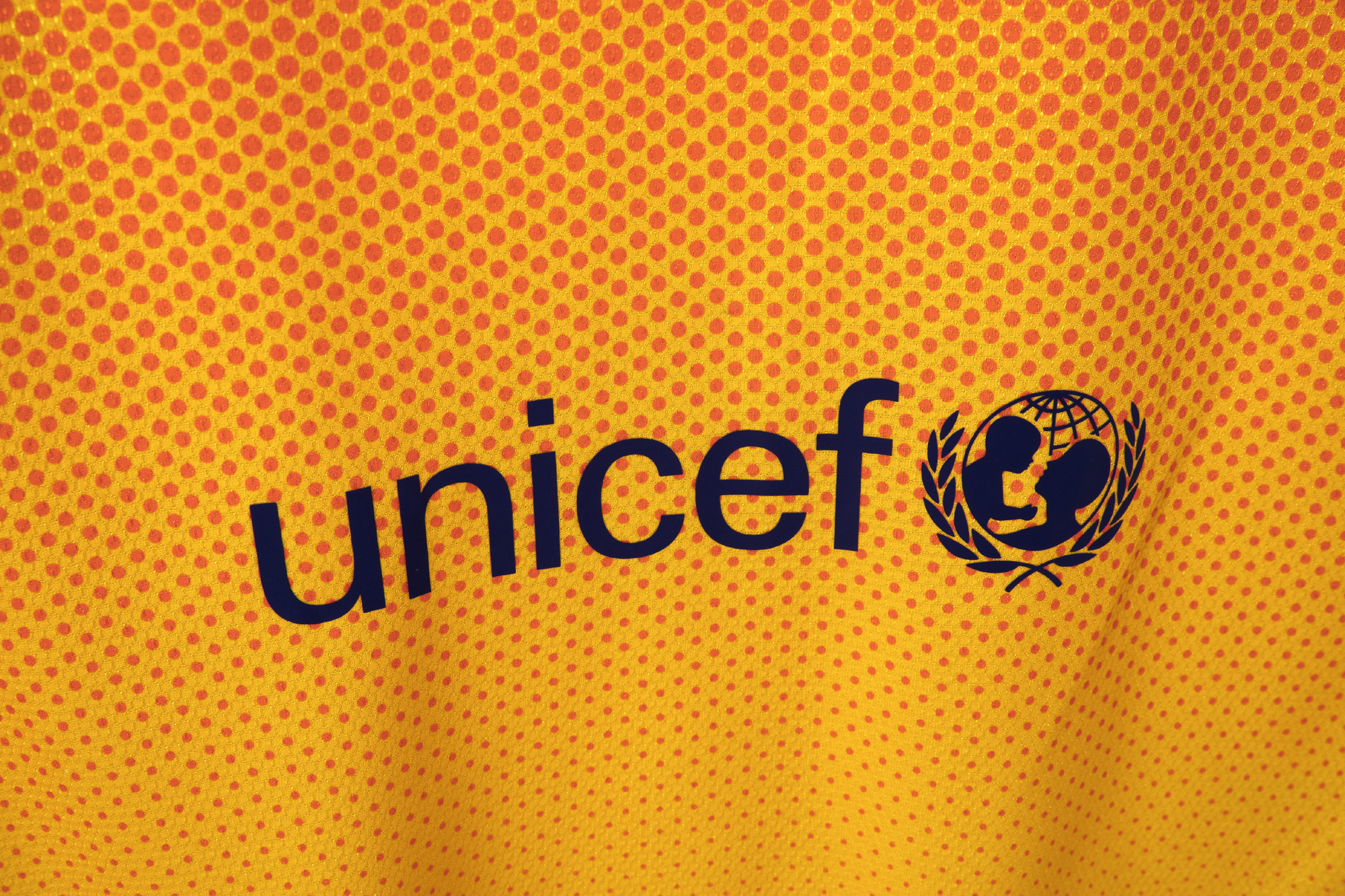 2012-2013 Barcelona away jersey
