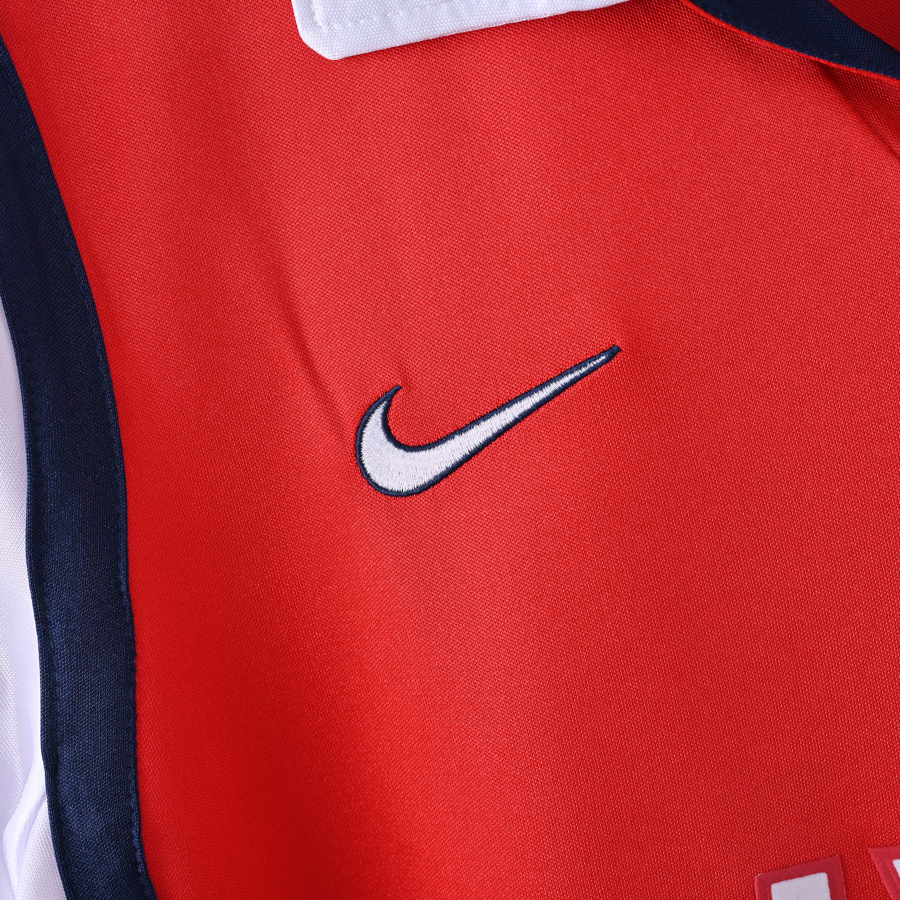 1998-1999 Arsenal home jersey
