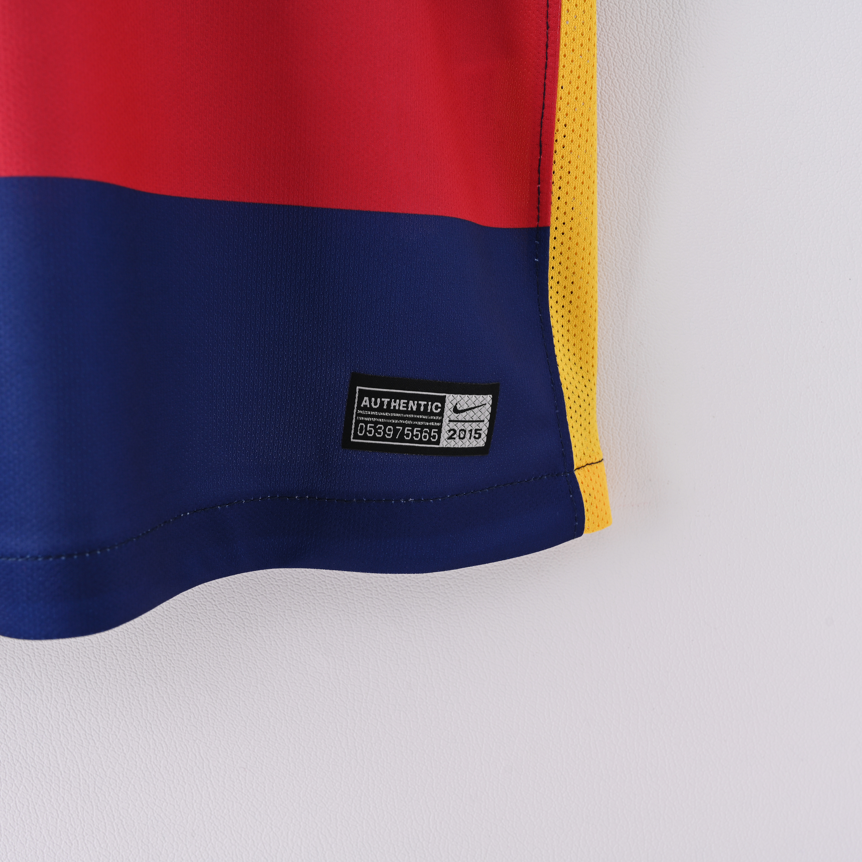 2015-2016 Barcelona home jersey