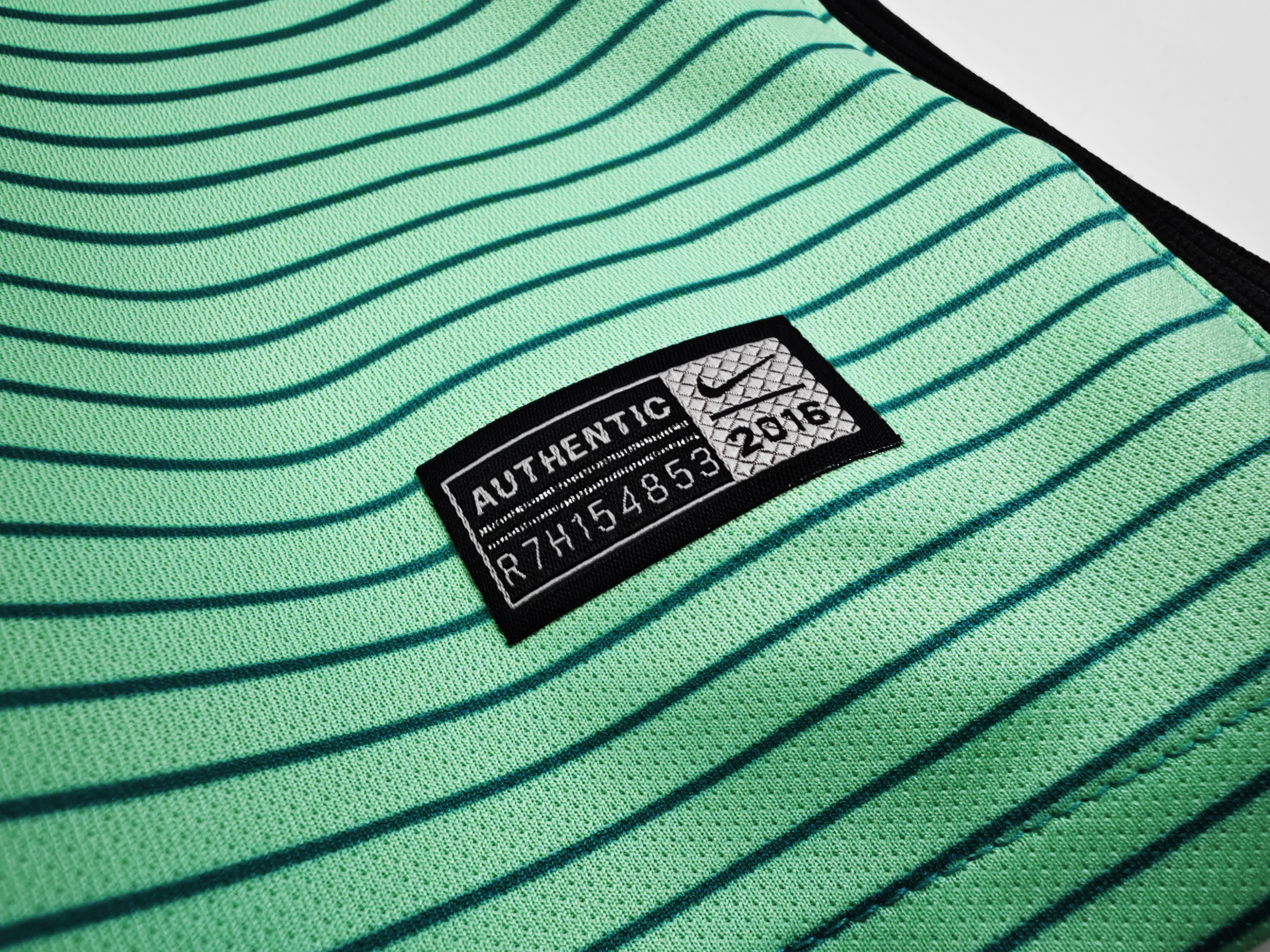 2016-2017 Barcelona third jersey