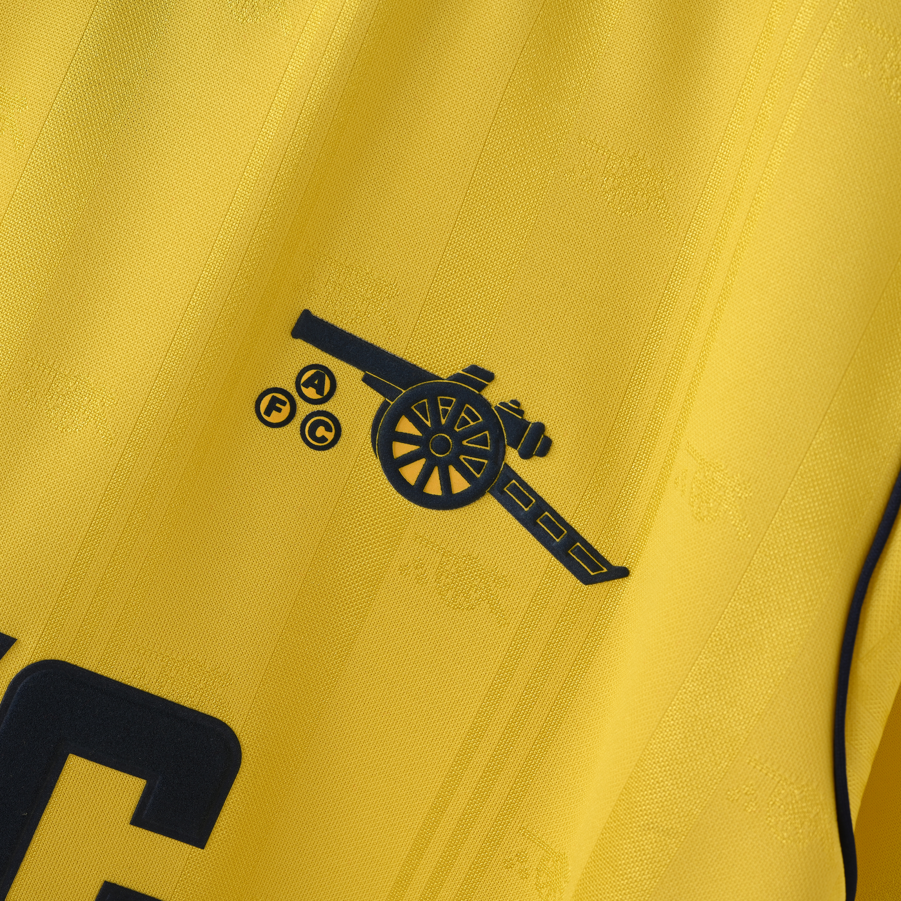 1986-1988 Arsenal away jersey
