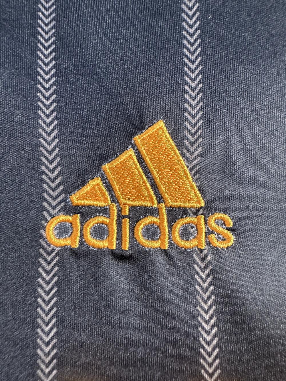 2010-2011 Chelsea away jersey