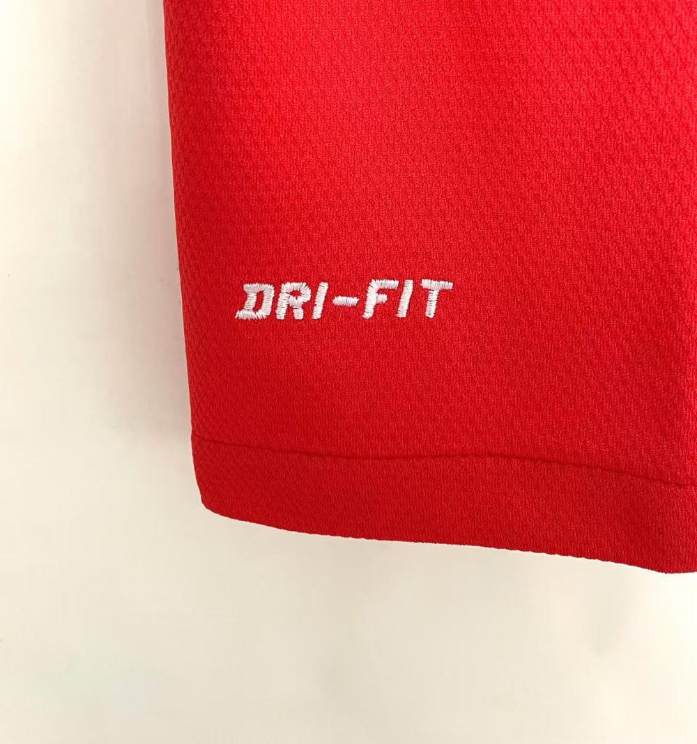 2012-2013 Arsenal home jersey