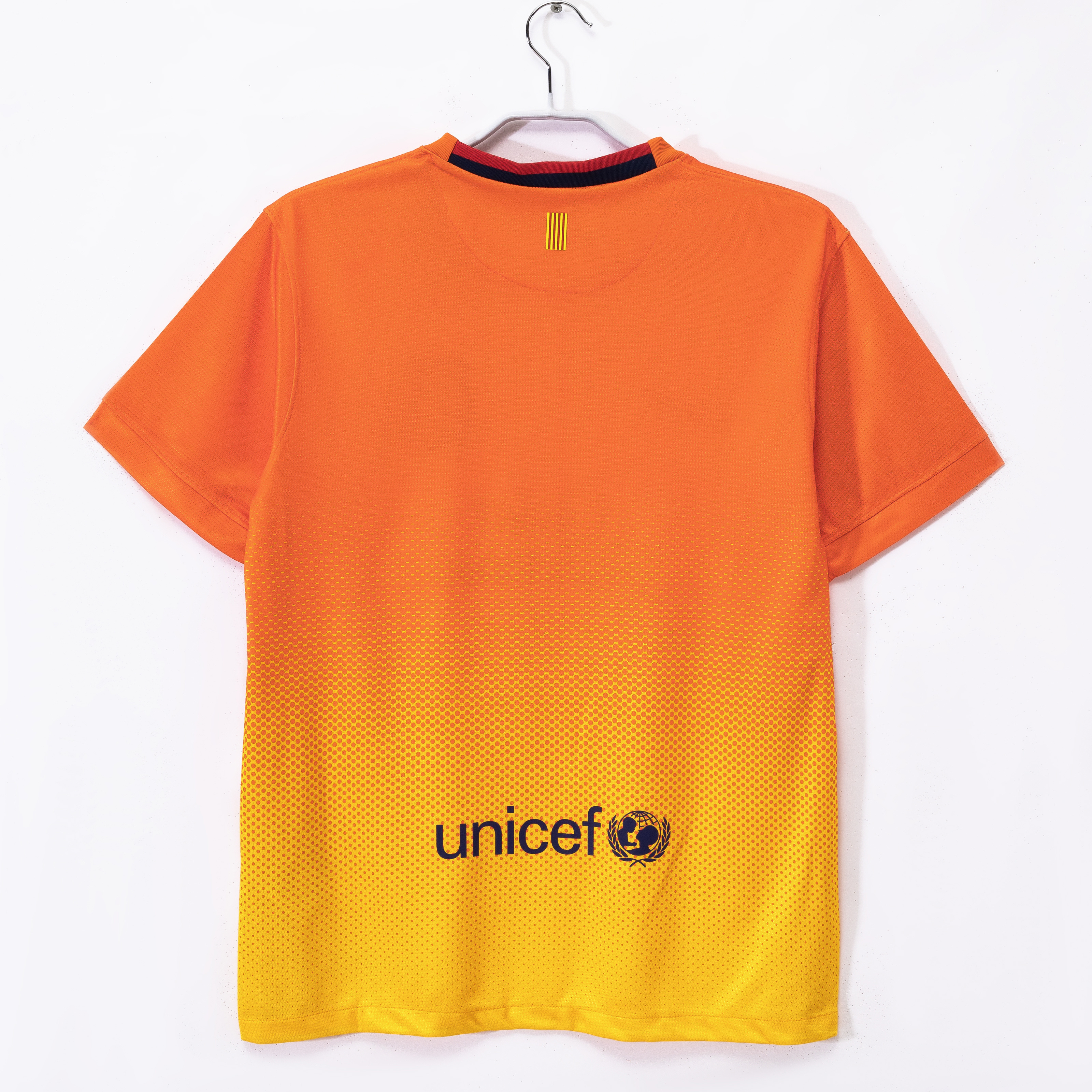 2012-2013 Barcelona away jersey