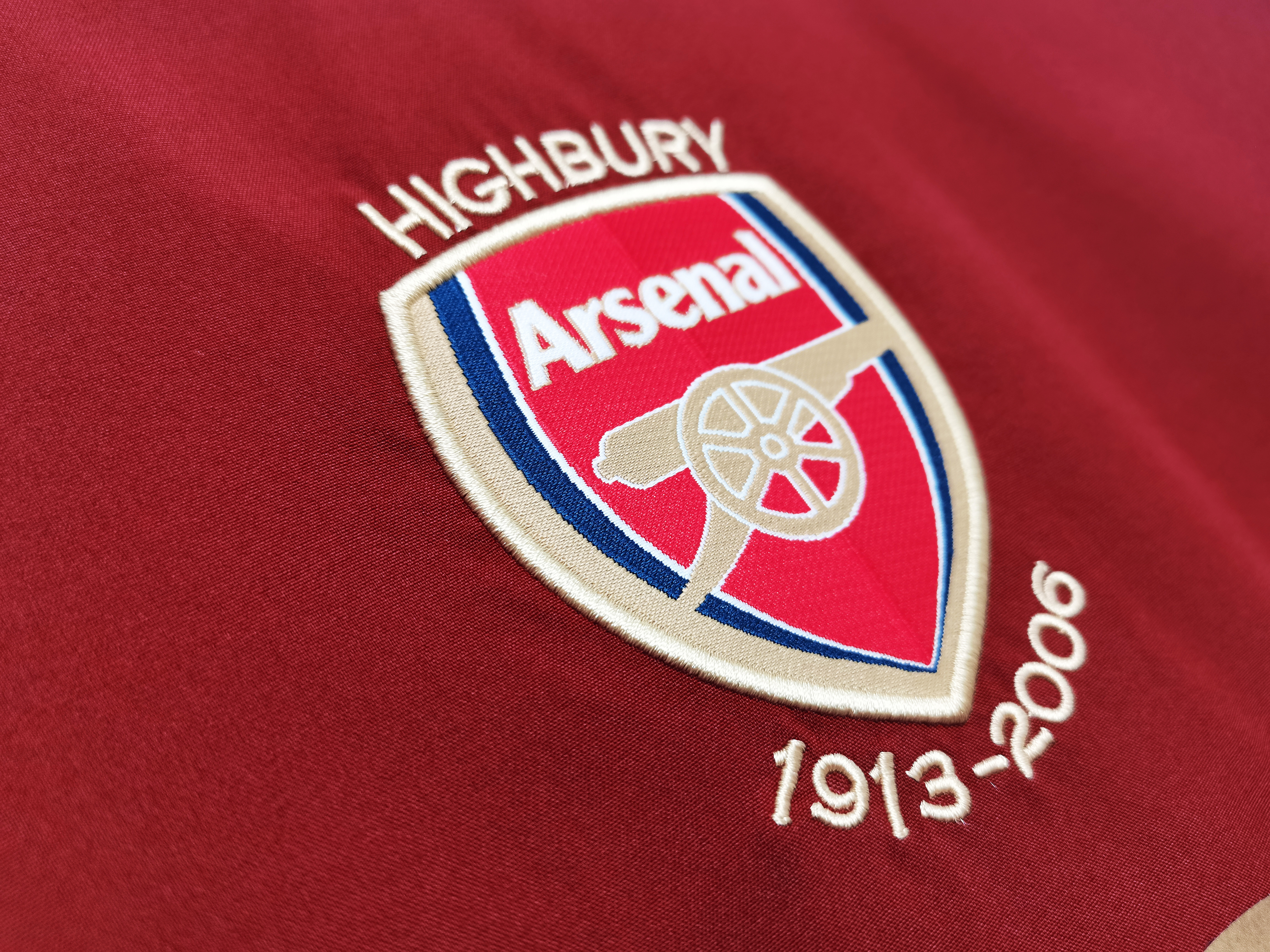 Long sleeves 2005-2006 Arsenal home jersey