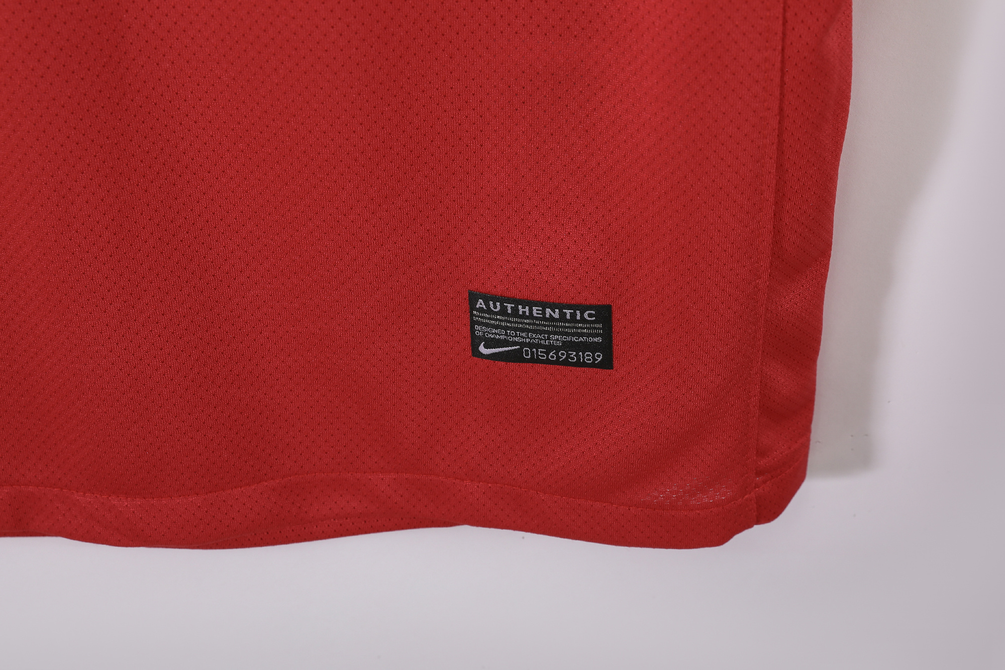 2011-2012 Arsenal home jersey