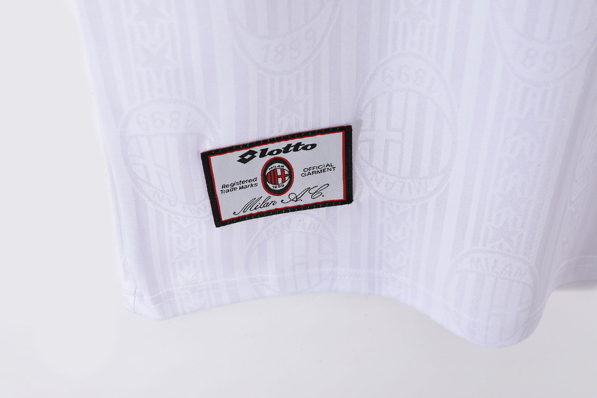 1997-1998 AC Milan away jersey