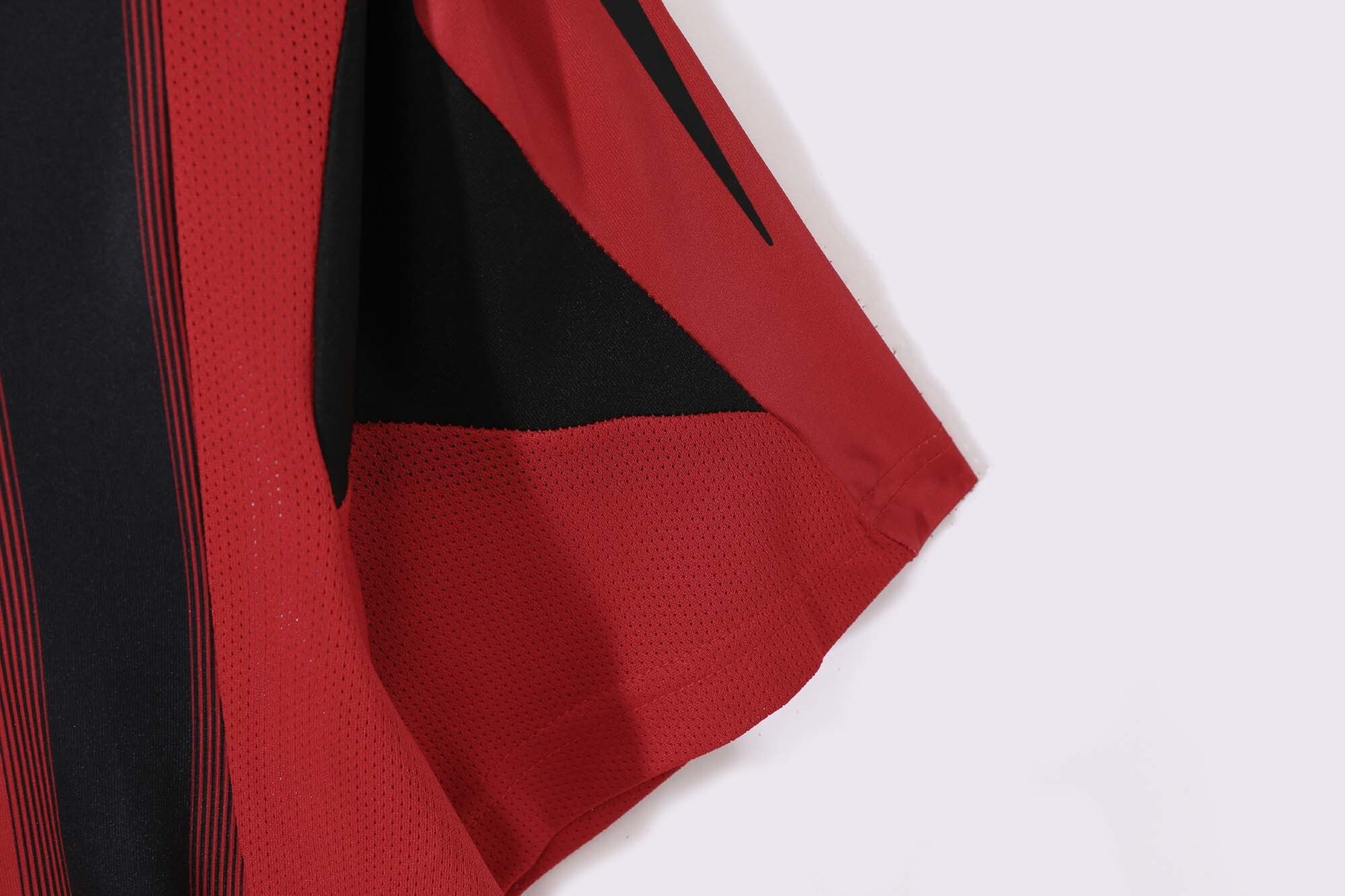 2004-2005 AC Milan home jersey